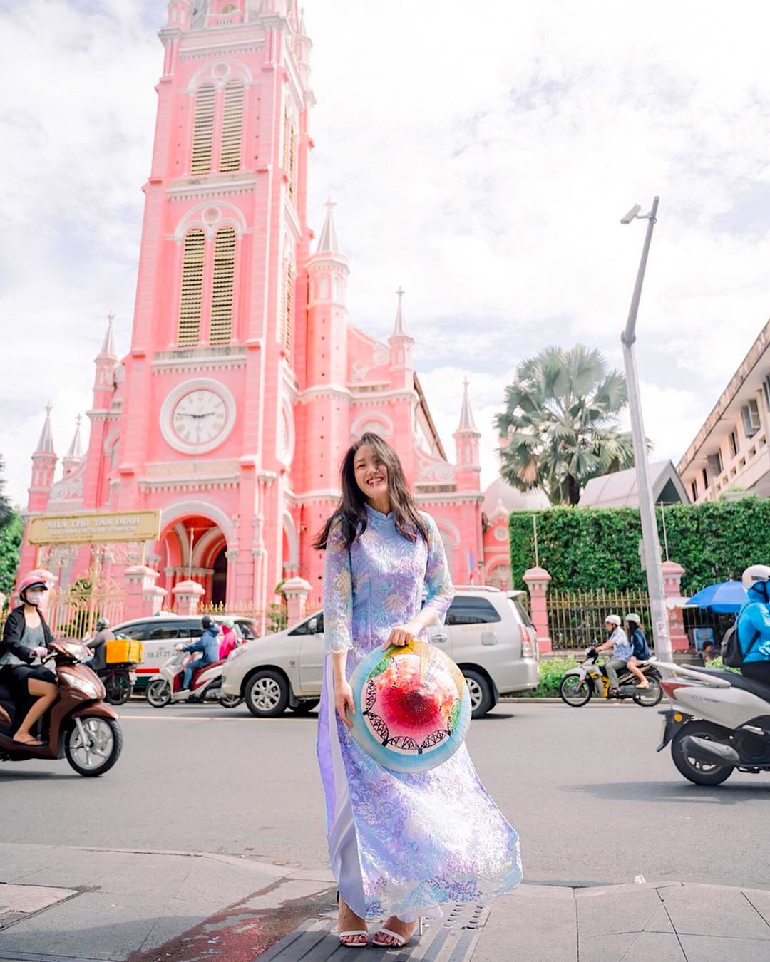 nha tho mau hong anh 3