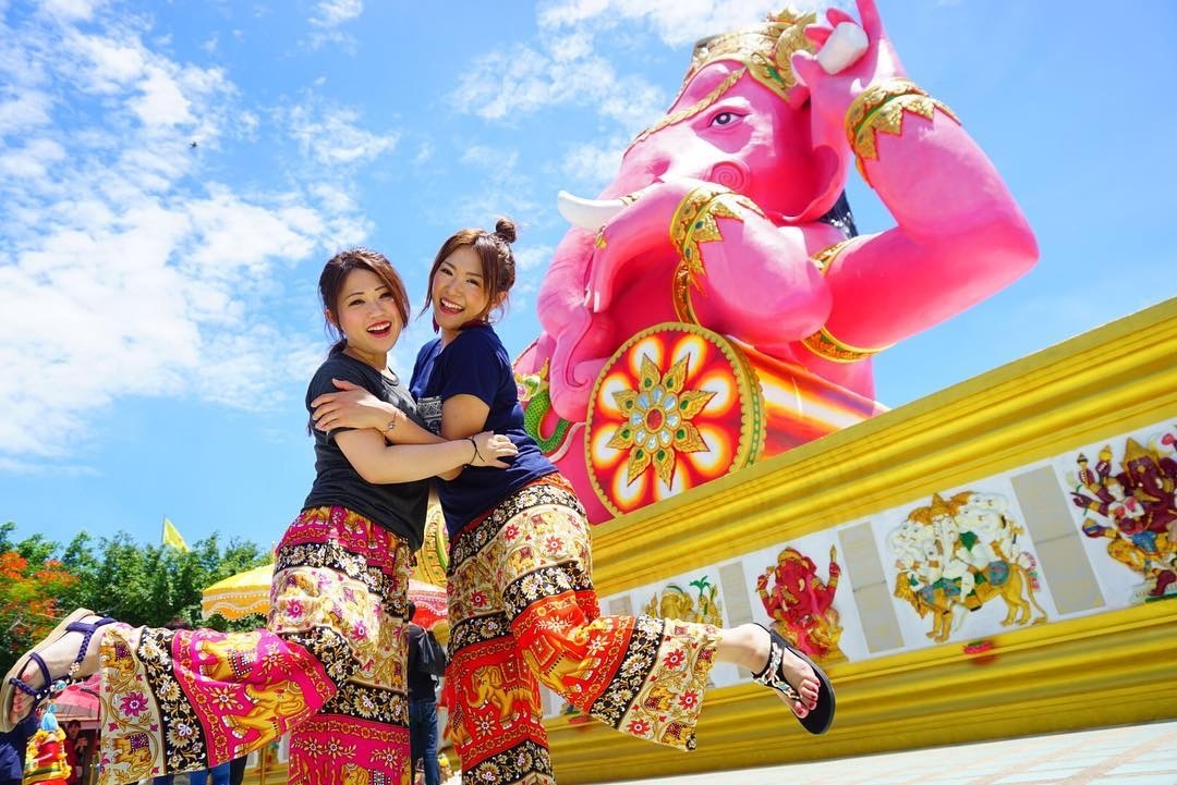 Chua Thai Lan co tuong than minh nguoi dau voi khong lo hinh anh