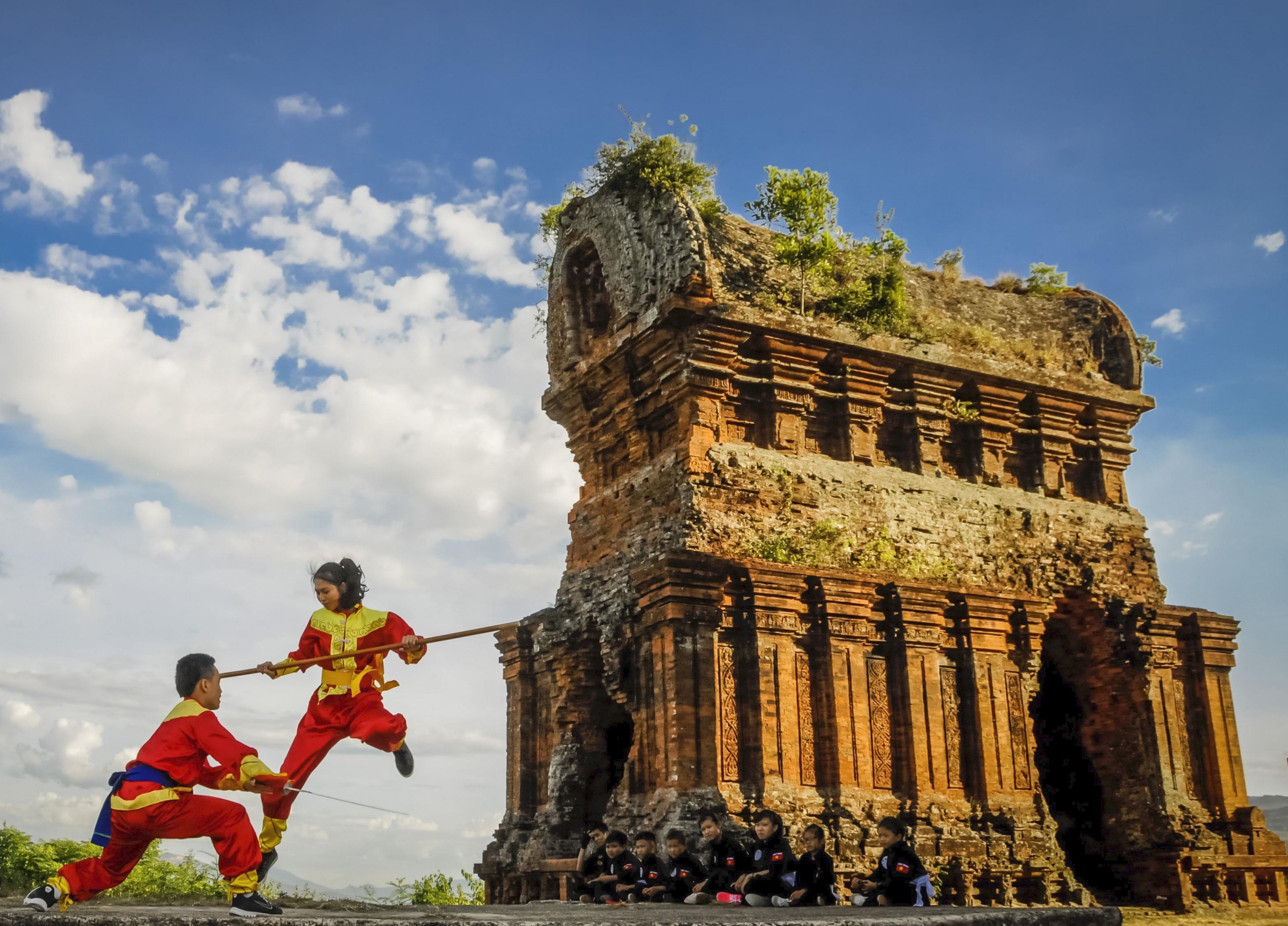 du lich binh dinh anh 1