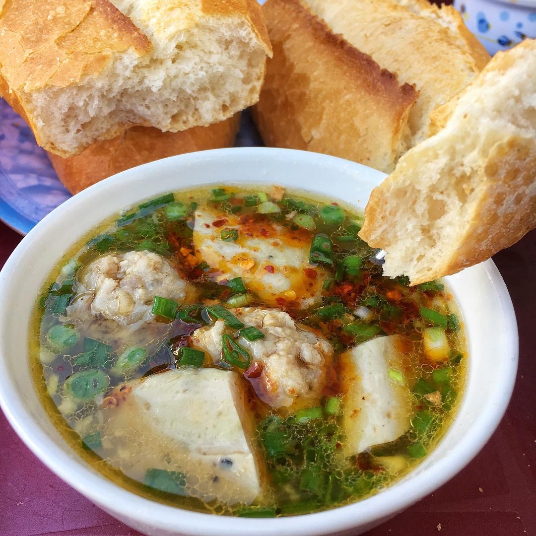 banh mi xiu mai da lat anh 1