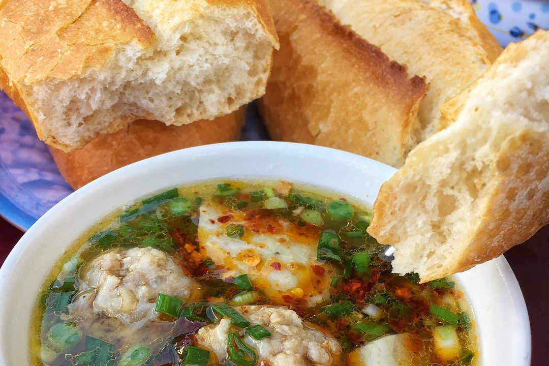 Mon banh mi noi tieng hut khach o Da Lat hinh anh