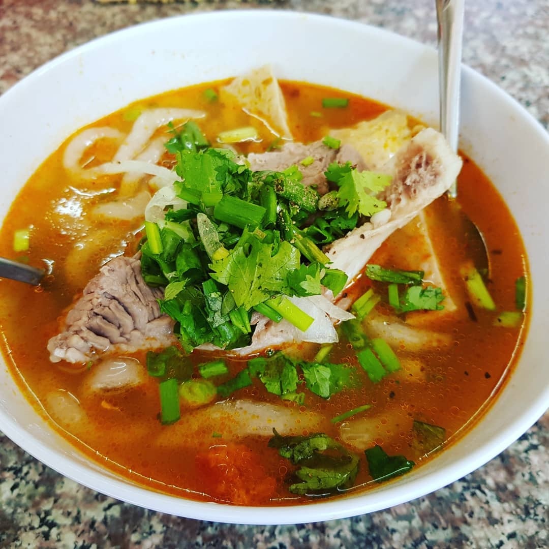 banh mi xiu mai da lat anh 5