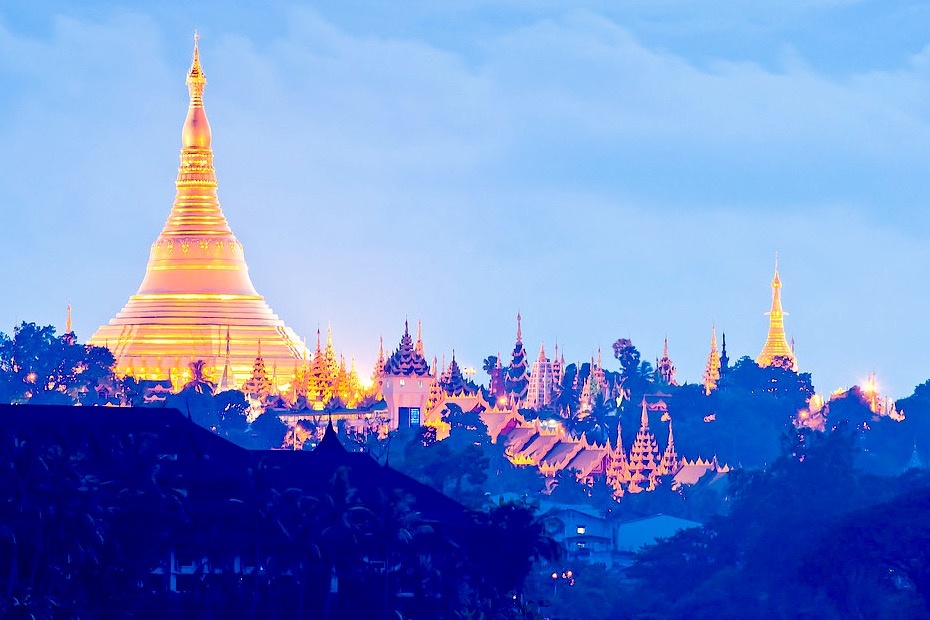 Chua co thap vang dinh hang nghin vien kim cuong, da quy hinh anh