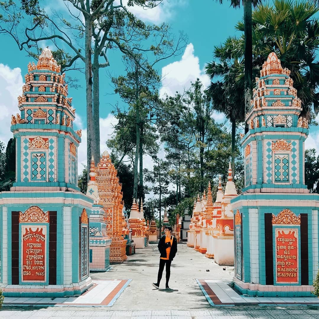 chua khmer noi tieng anh 1