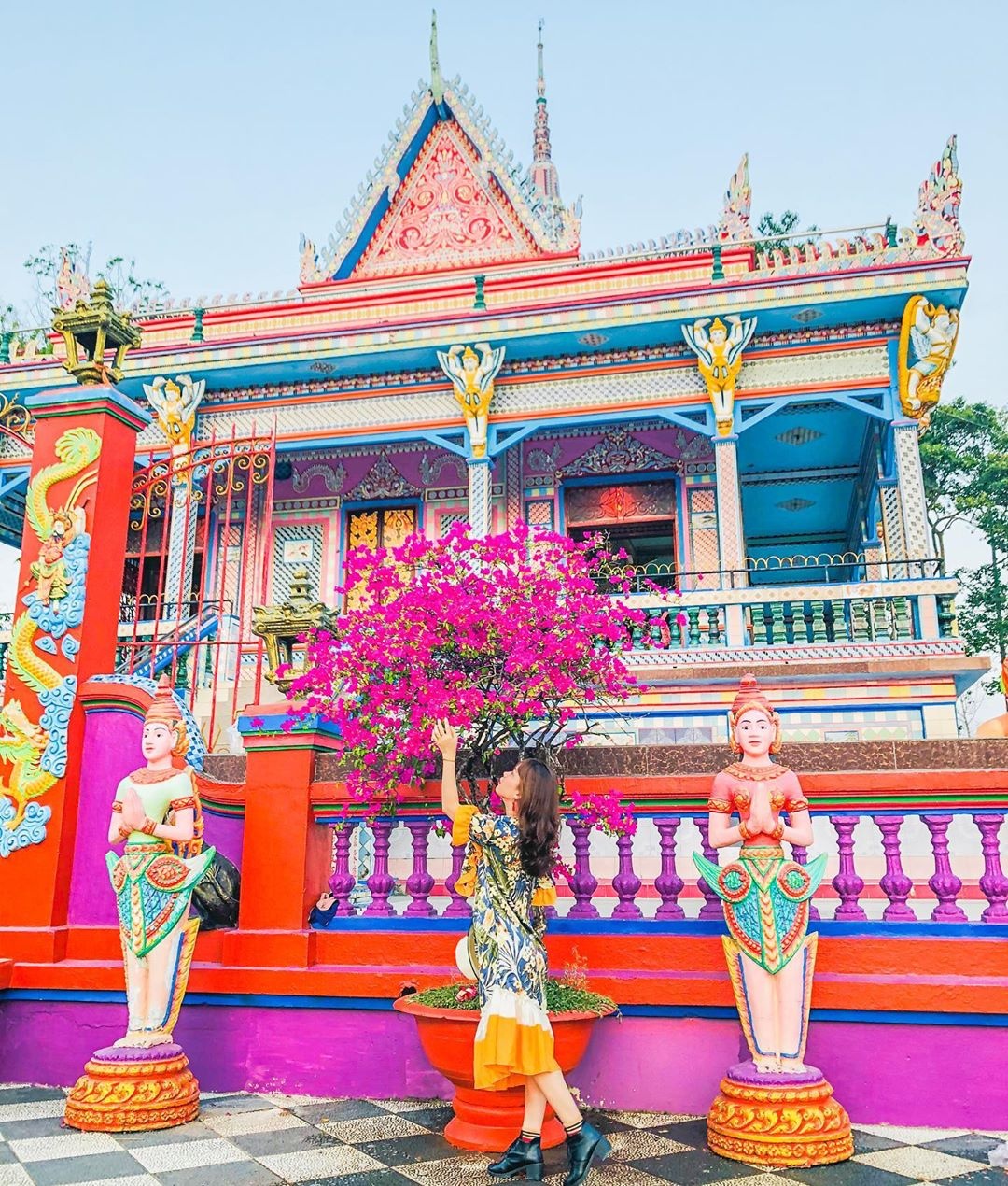 chua khmer noi tieng anh 4