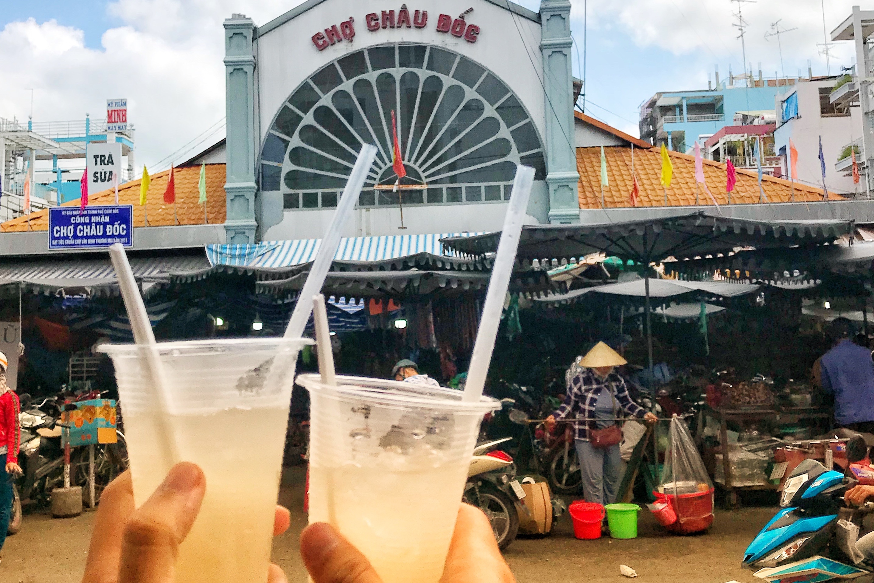 7 goi y an gi, mua gi o cho Chau Doc hinh anh