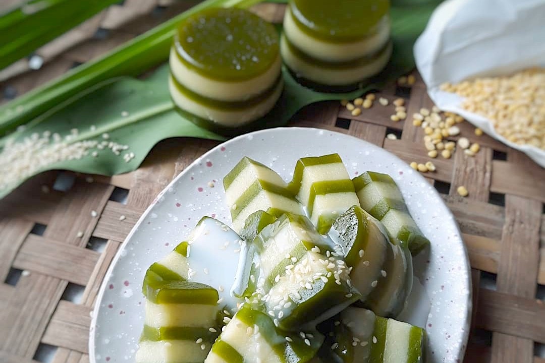 7 mon banh mien Tay xanh mau la dua hinh anh