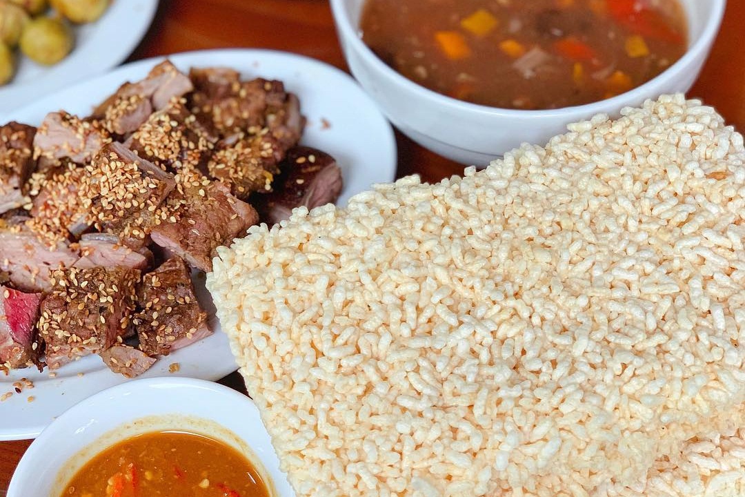 7 dac san com noi tieng o Viet Nam hinh anh