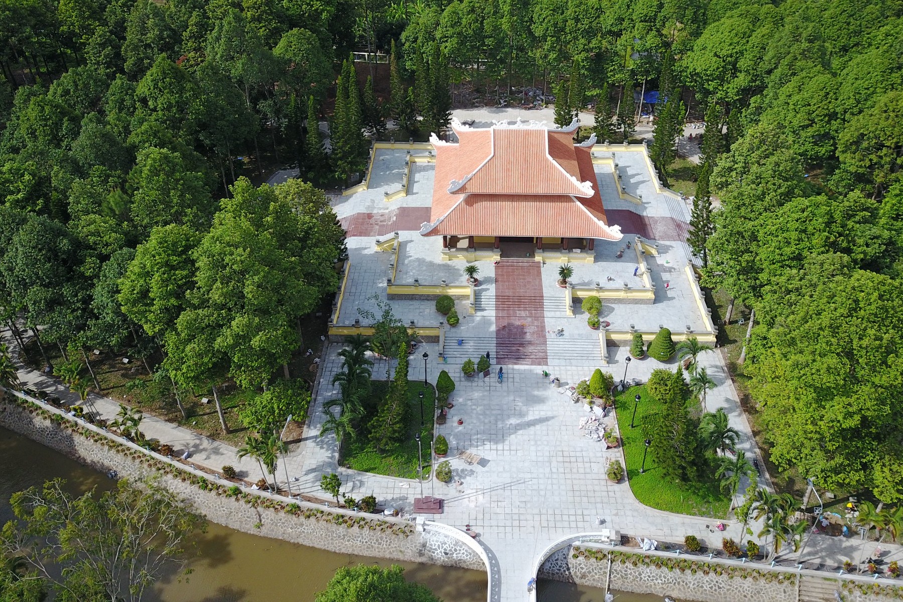 3 di tich trong logo tinh, thanh mien Tay hinh anh