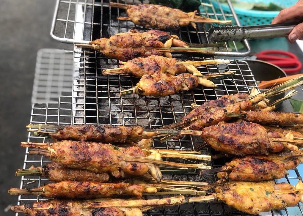 Dac san ech nuong nhoi thit o Tri Ton hinh anh