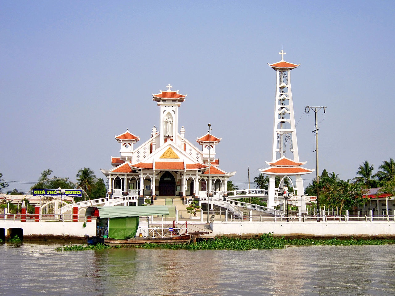 nha tho vi hung anh 1