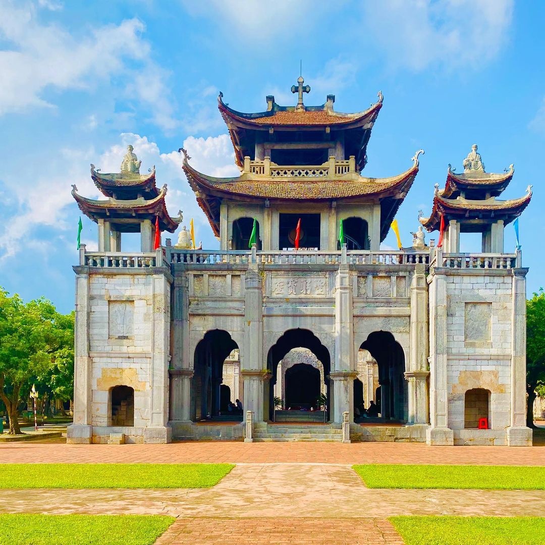 nhà thờ đá ảnh 5 nha tho da anh 5