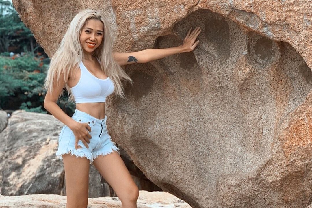 Noi nao o Nha Trang co dau tay khong lo in tren da? hinh anh