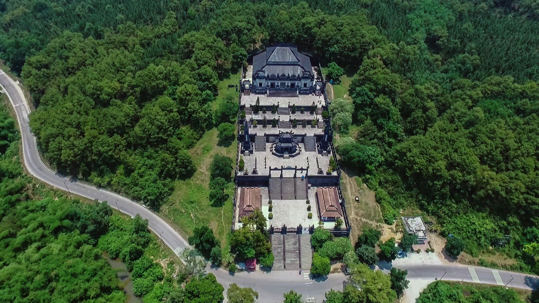 thi xa o viet nam anh 6