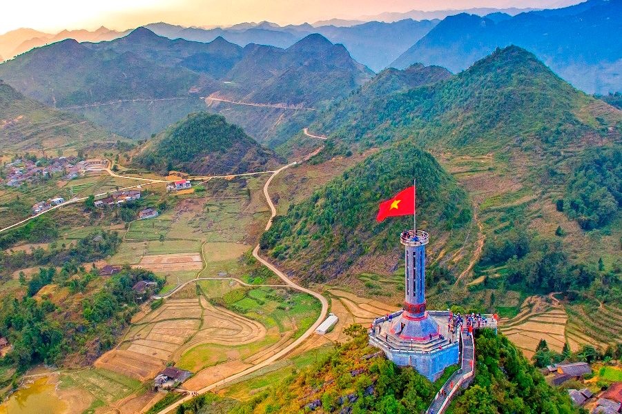 Viet Nam hien co bao nhieu huyen? hinh anh