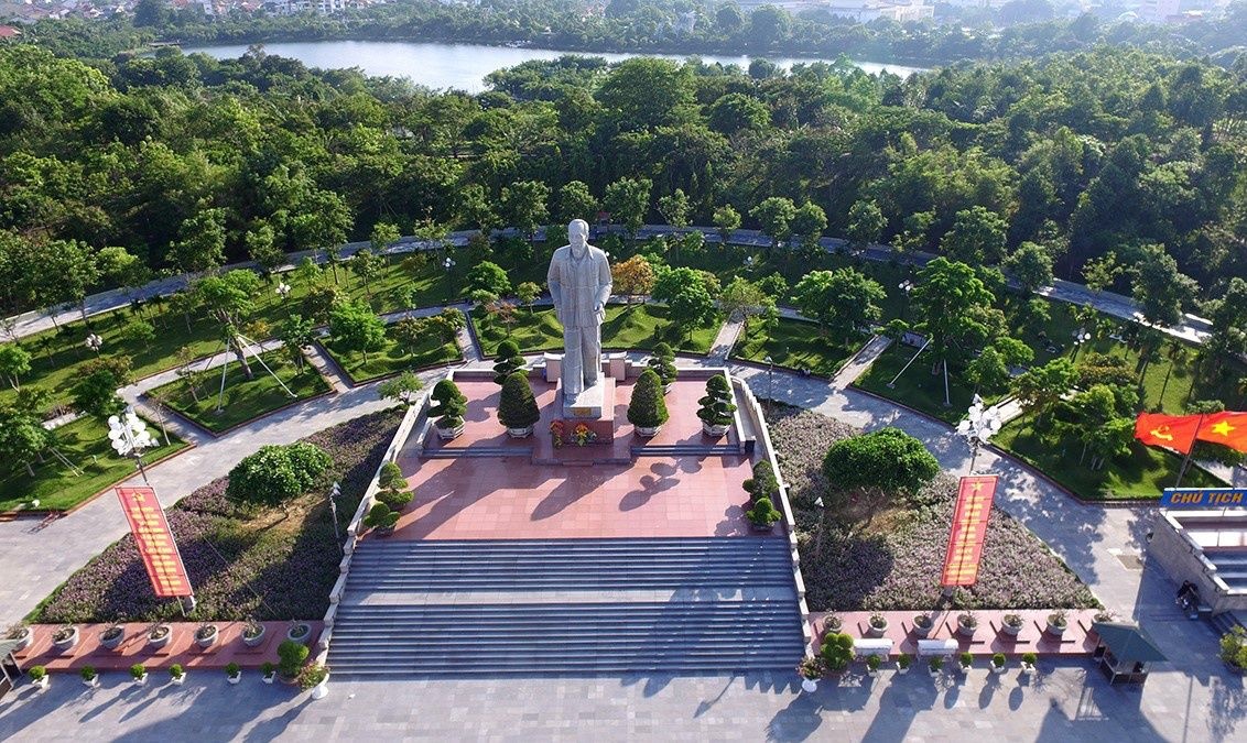 huyen co dien tich lon nhat anh 3