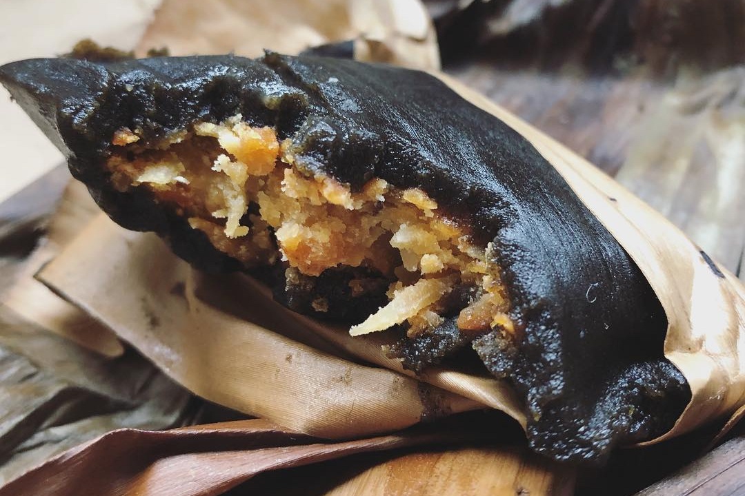 Nhung mon an co mau den tu nhien o Viet Nam hinh anh