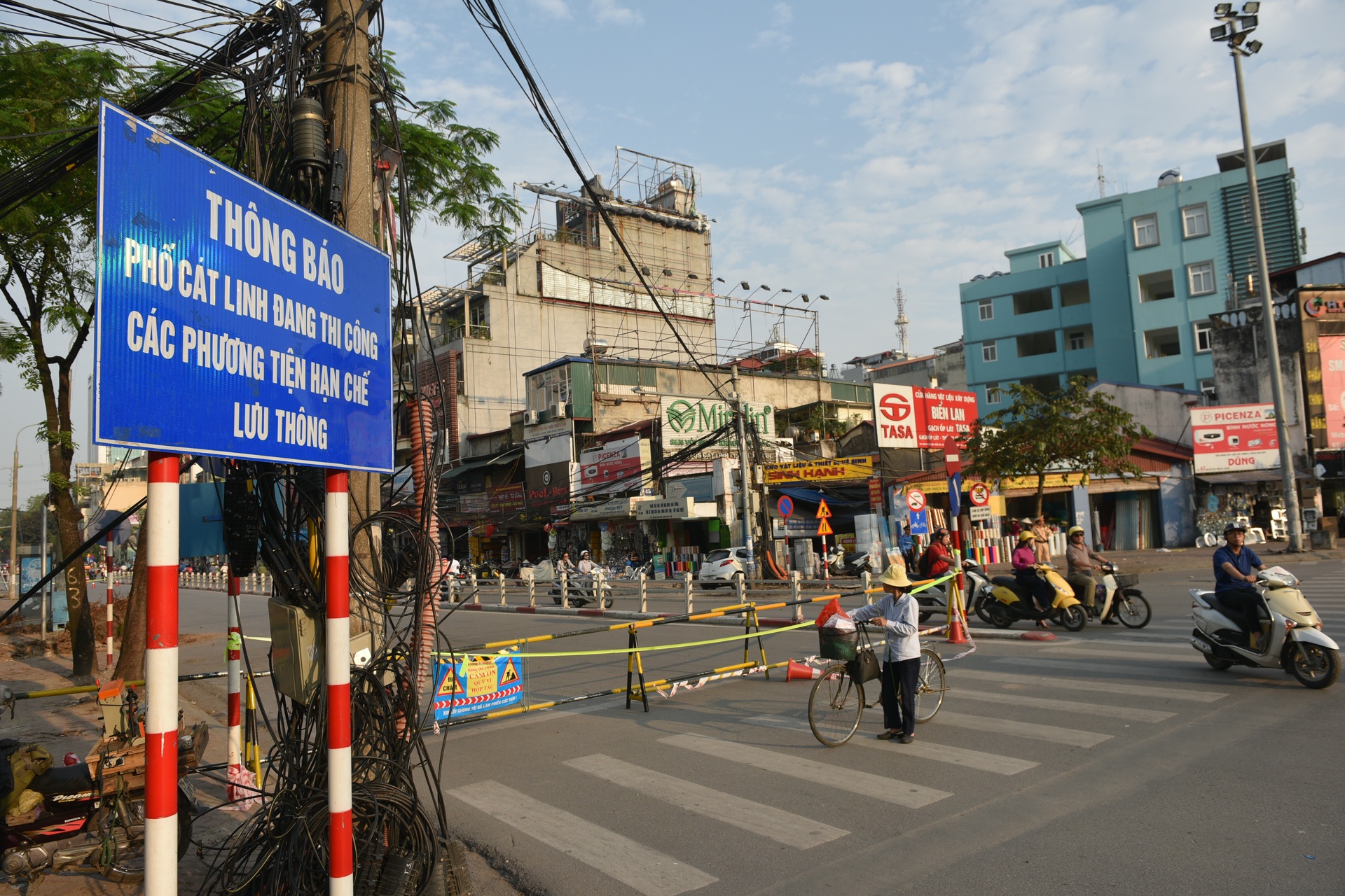 Chan duong,  Cat Linh,  Duong sat tren cao,  Ha Dong anh 1
