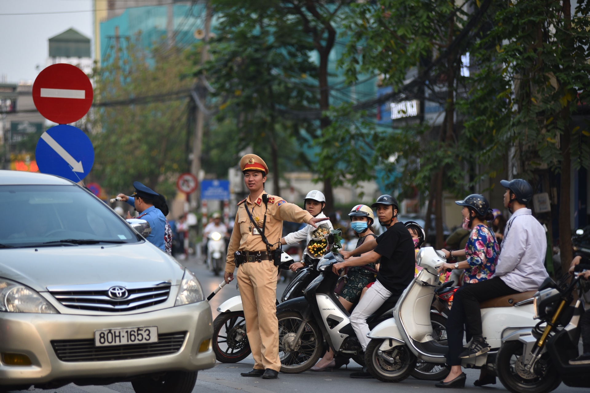 Chan duong,  Cat Linh,  Duong sat tren cao,  Ha Dong anh 7
