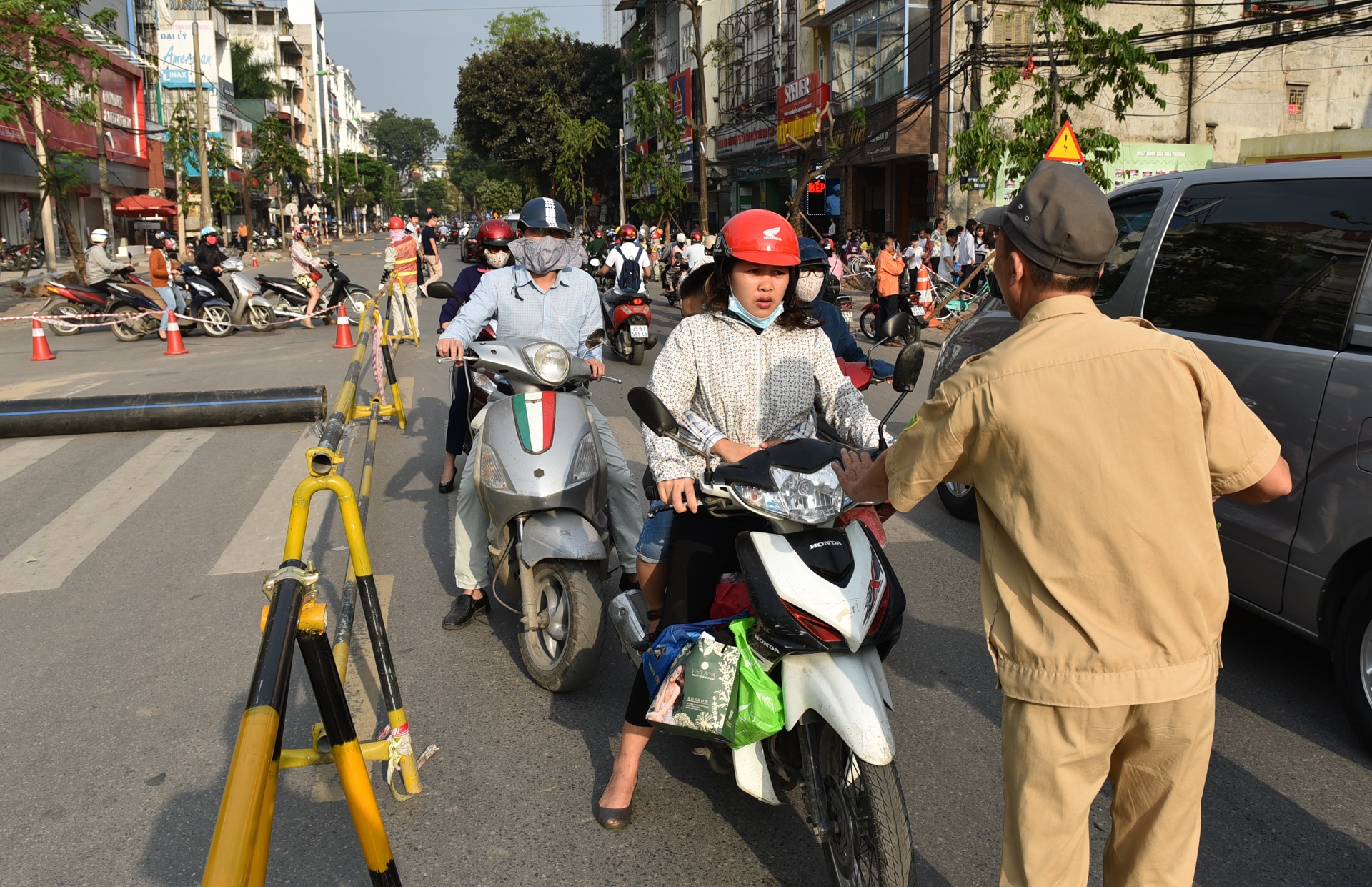 Chan duong,  Cat Linh,  Duong sat tren cao,  Ha Dong anh 9