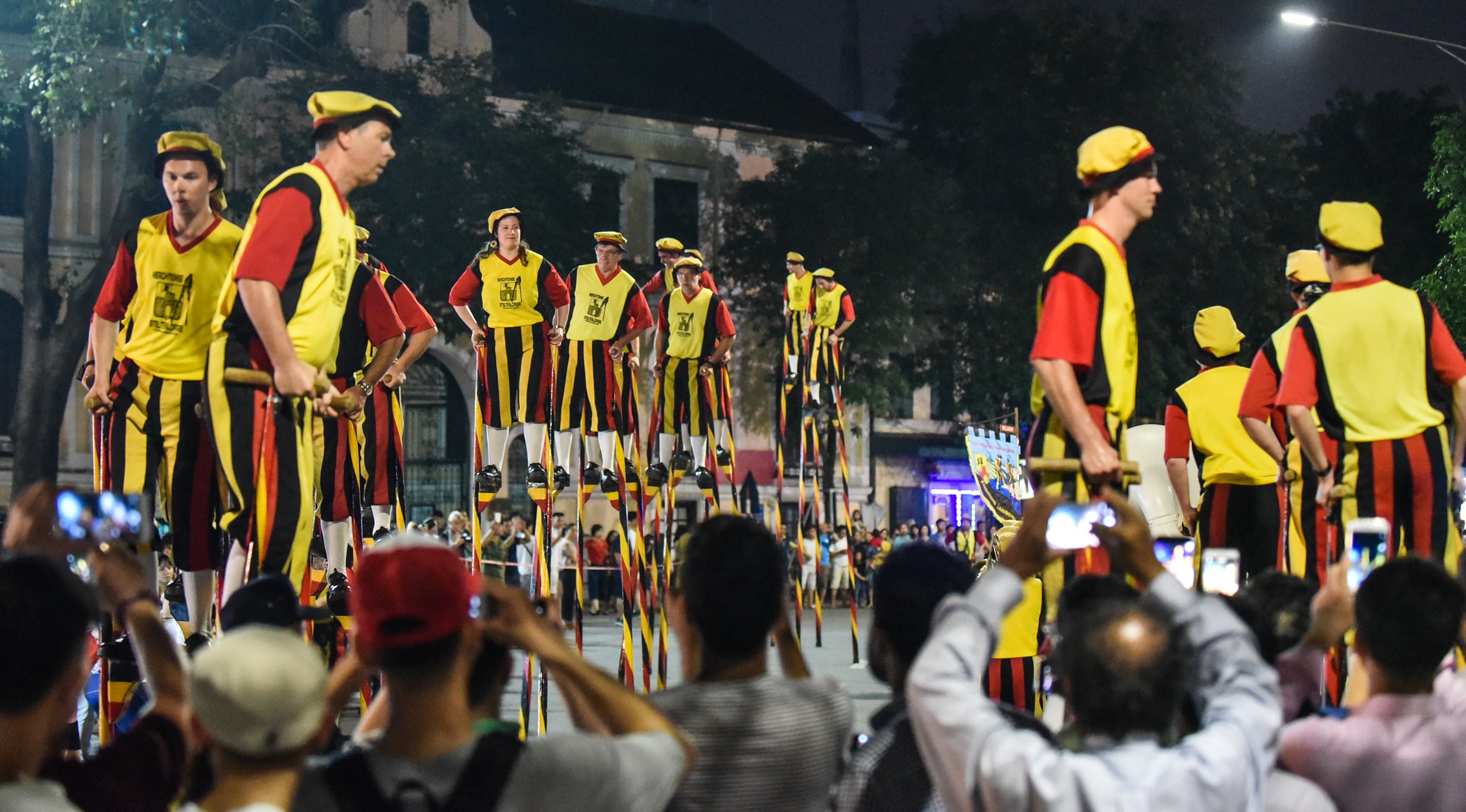 ca kheo,  pho di bo,  ngoi lang Chau Au anh 3