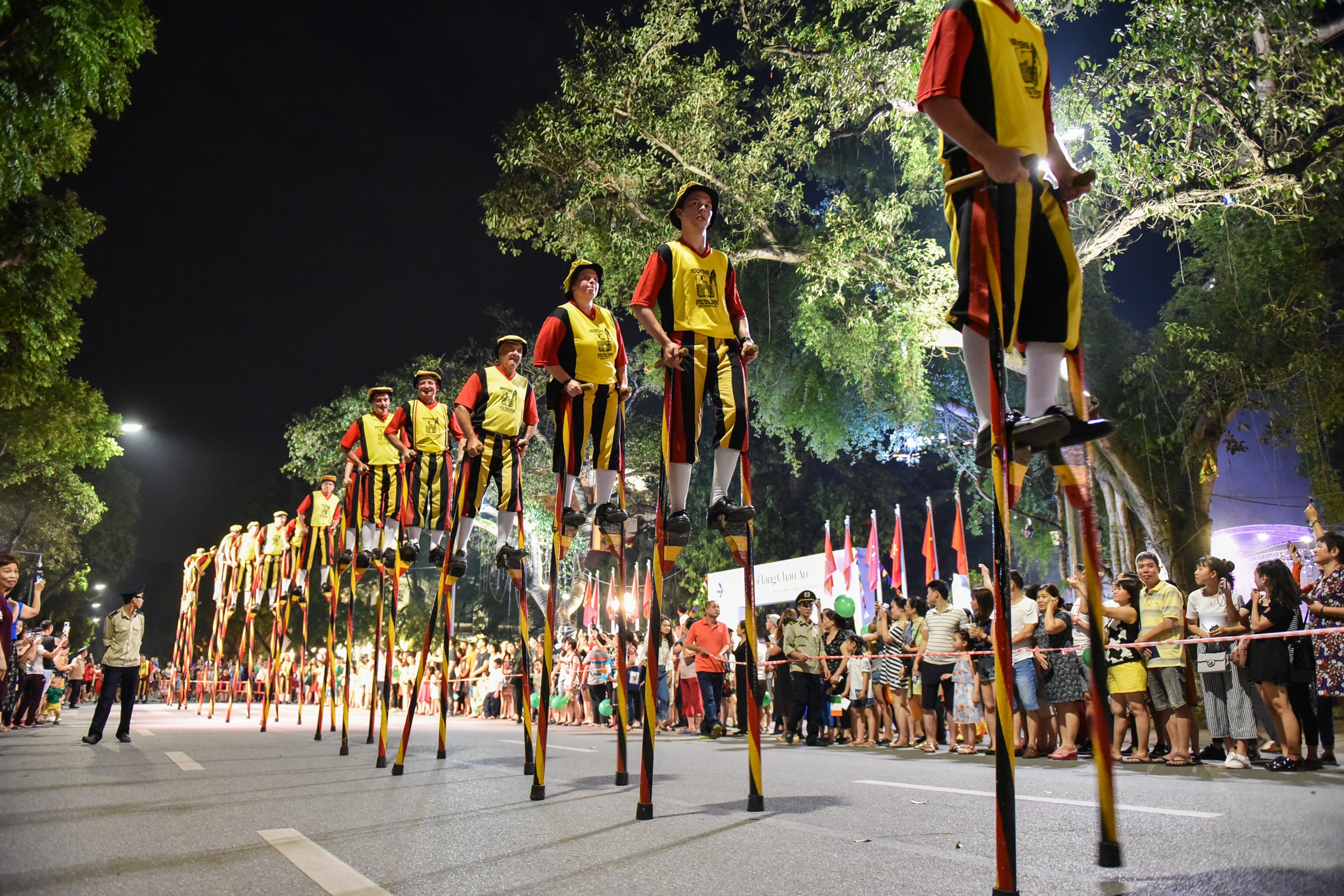 ca kheo,  pho di bo,  ngoi lang Chau Au anh 6