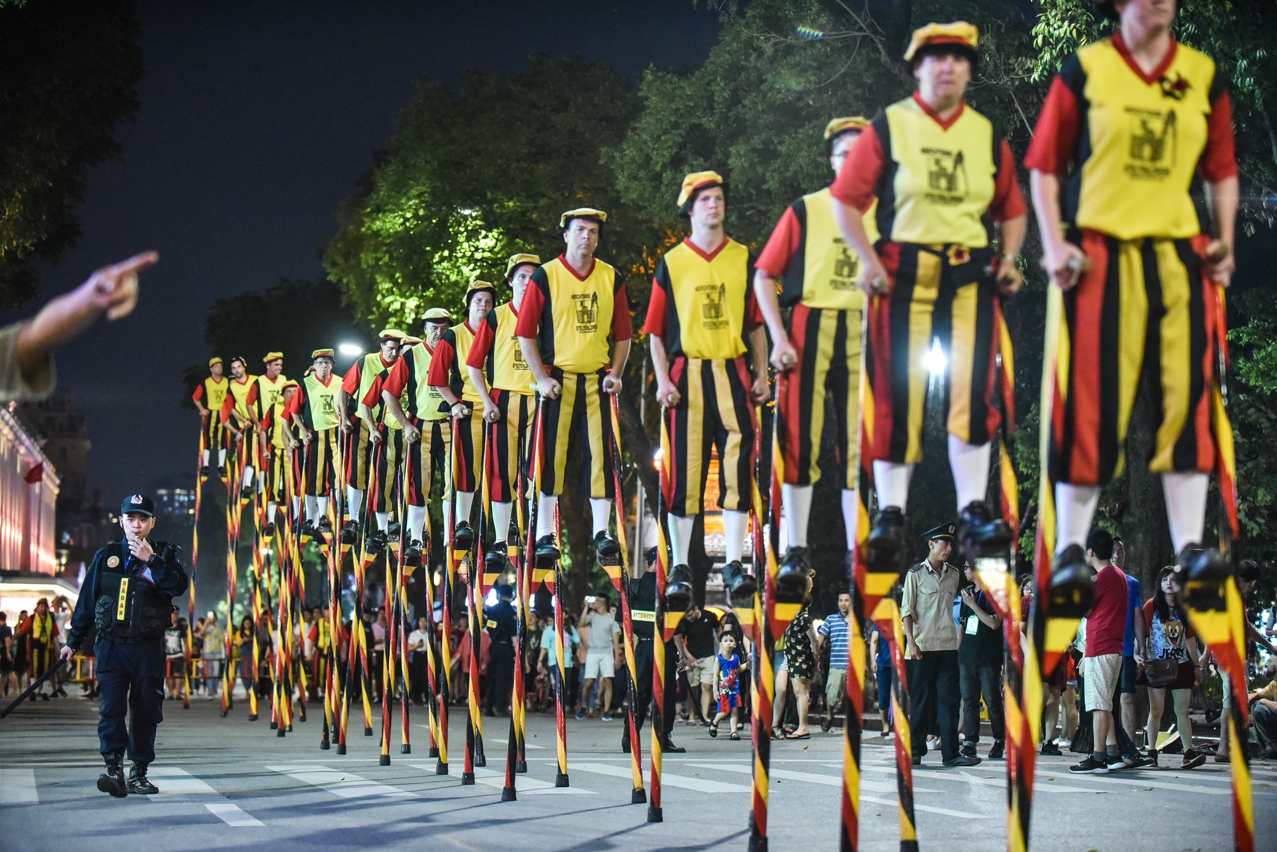 ca kheo,  pho di bo,  ngoi lang Chau Au anh 7