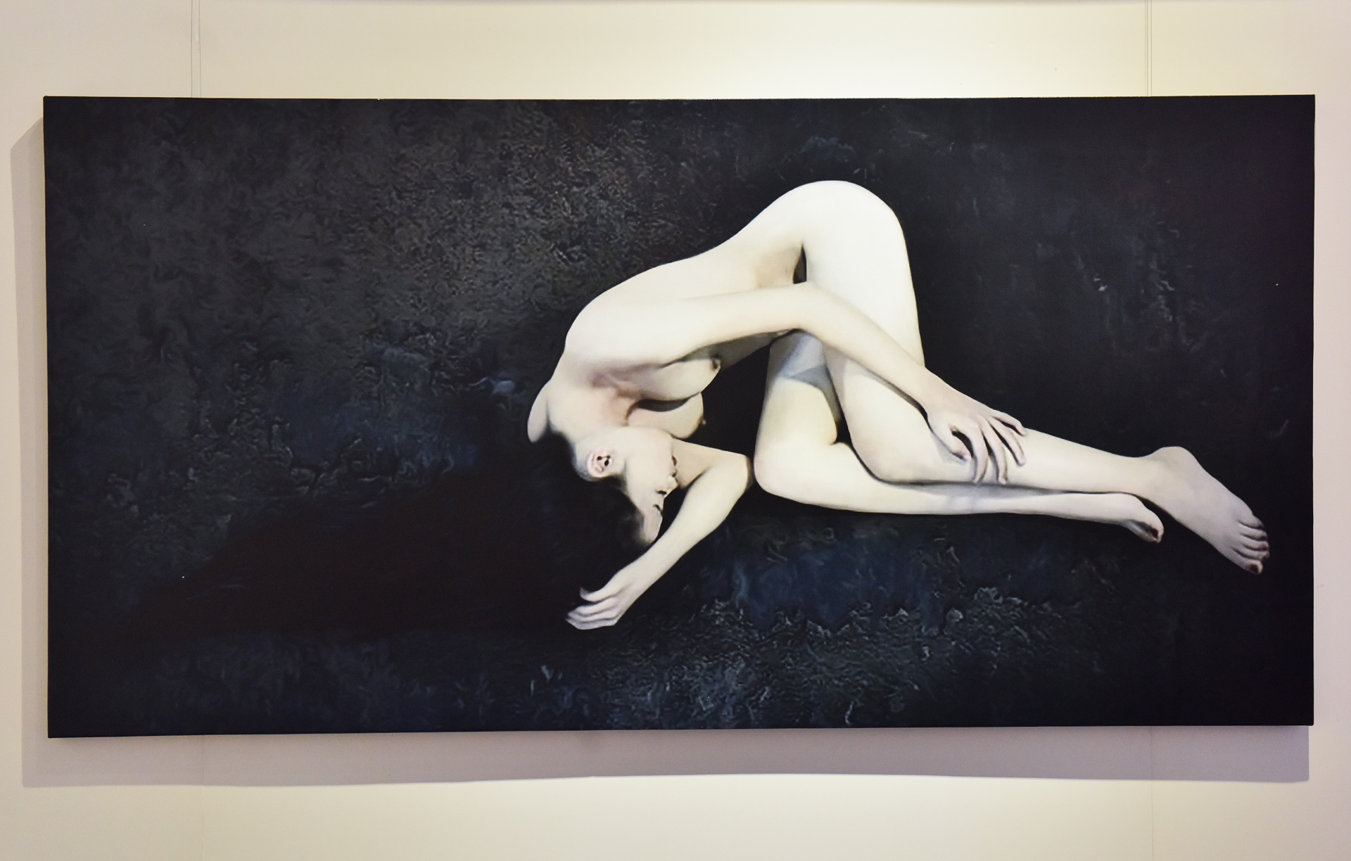 tac pham trien lam nude nghe thuat anh 9