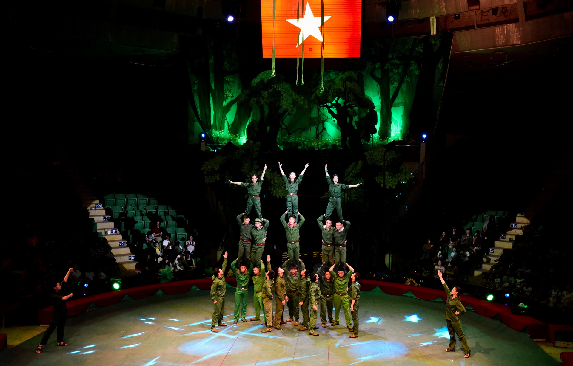 Xiec ve nguoi linh nhan dip 27 thang 7 anh 1