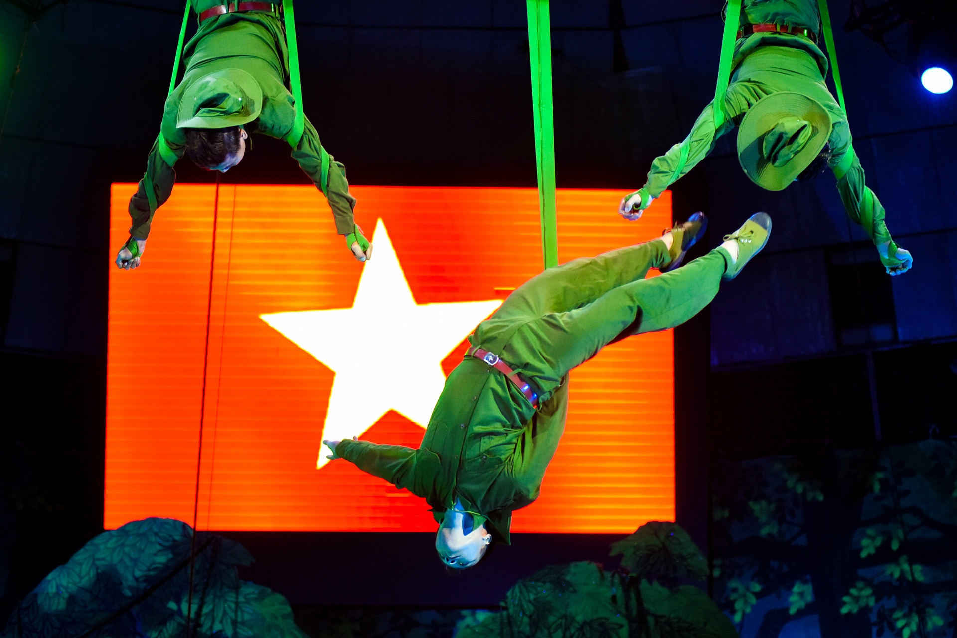 Xiec ve nguoi linh nhan dip 27 thang 7 anh 2