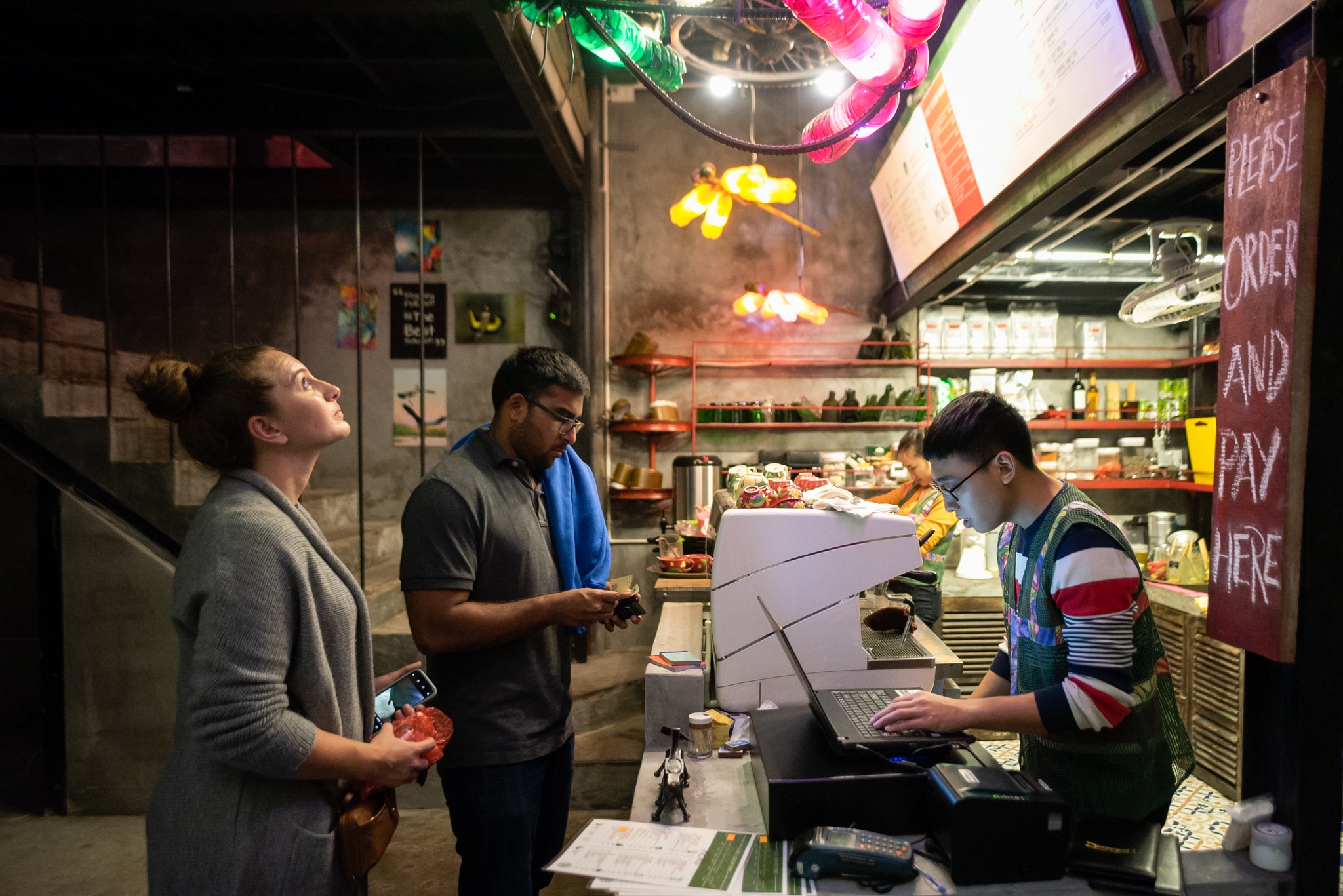 quan ca phe toan do tai che anh 6