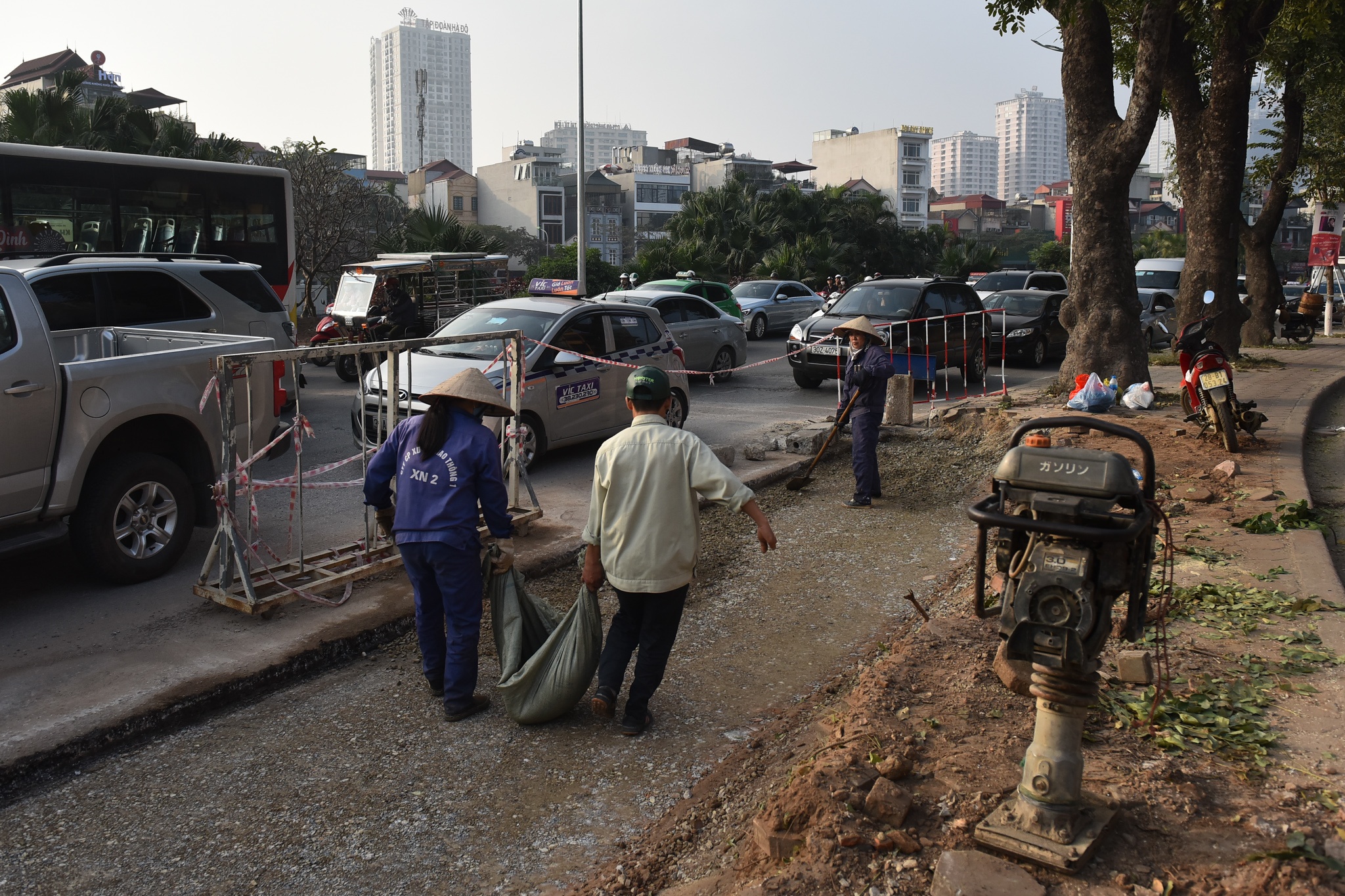 duong Lang ngon ngang nhung ngay sat Tet anh 6