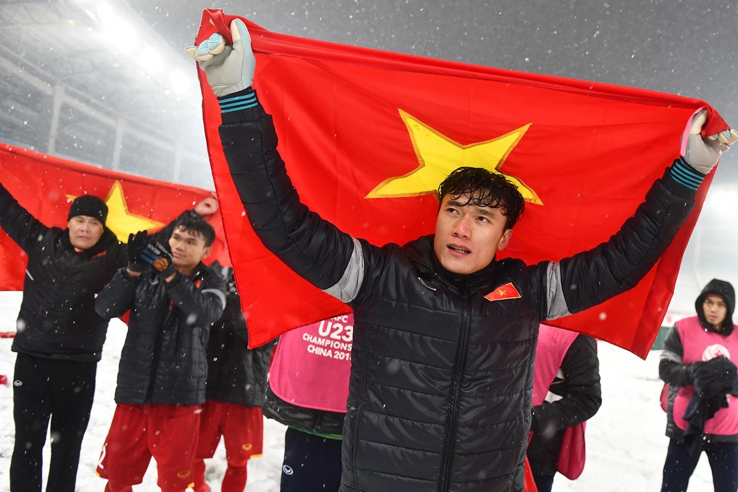 trien lam anh dau an cua clb phong vien anh anh 2