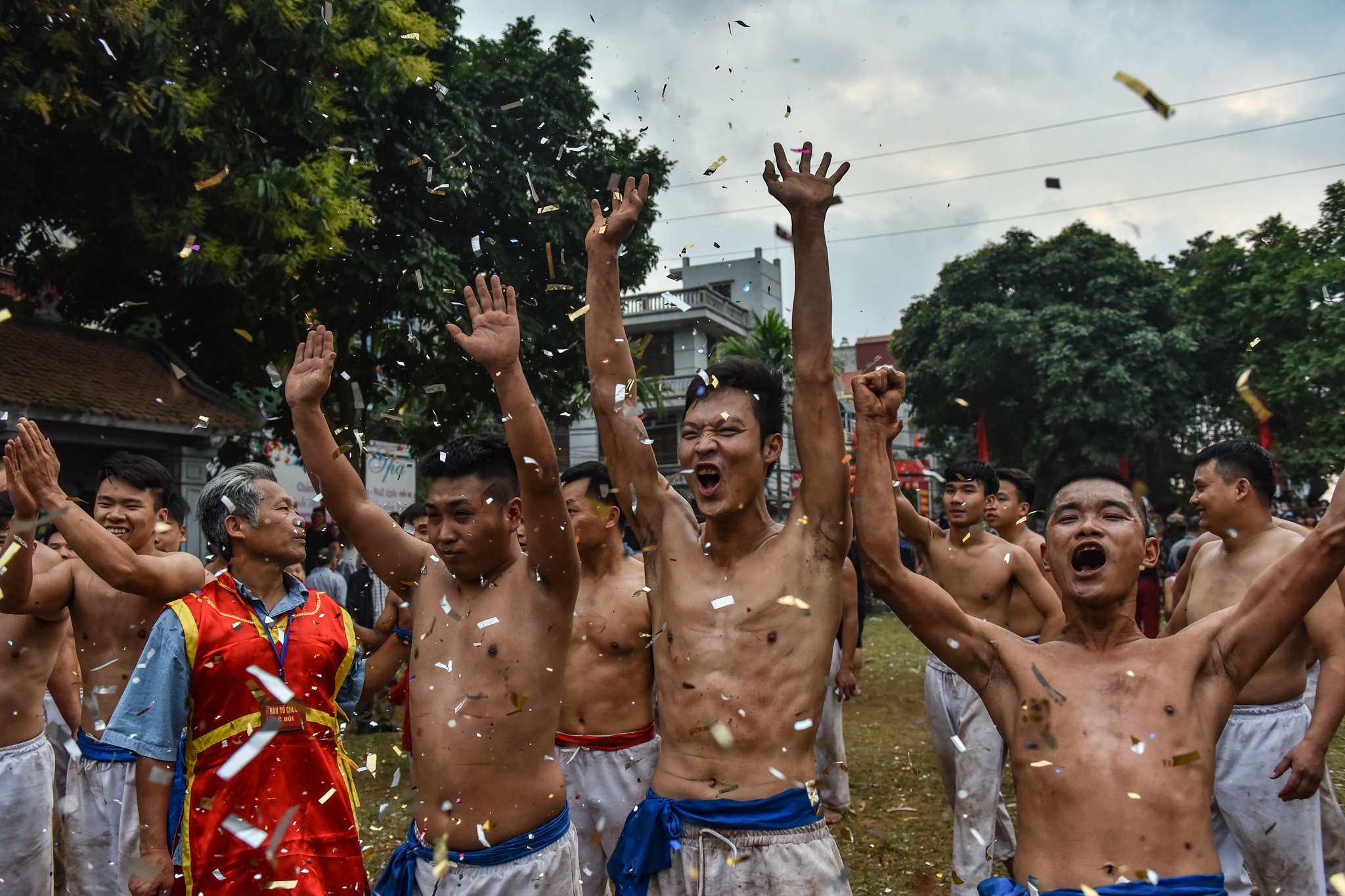 Vật cầu Thúy Lĩnh ảnh 14 Vat cau Thuy Linh anh 14