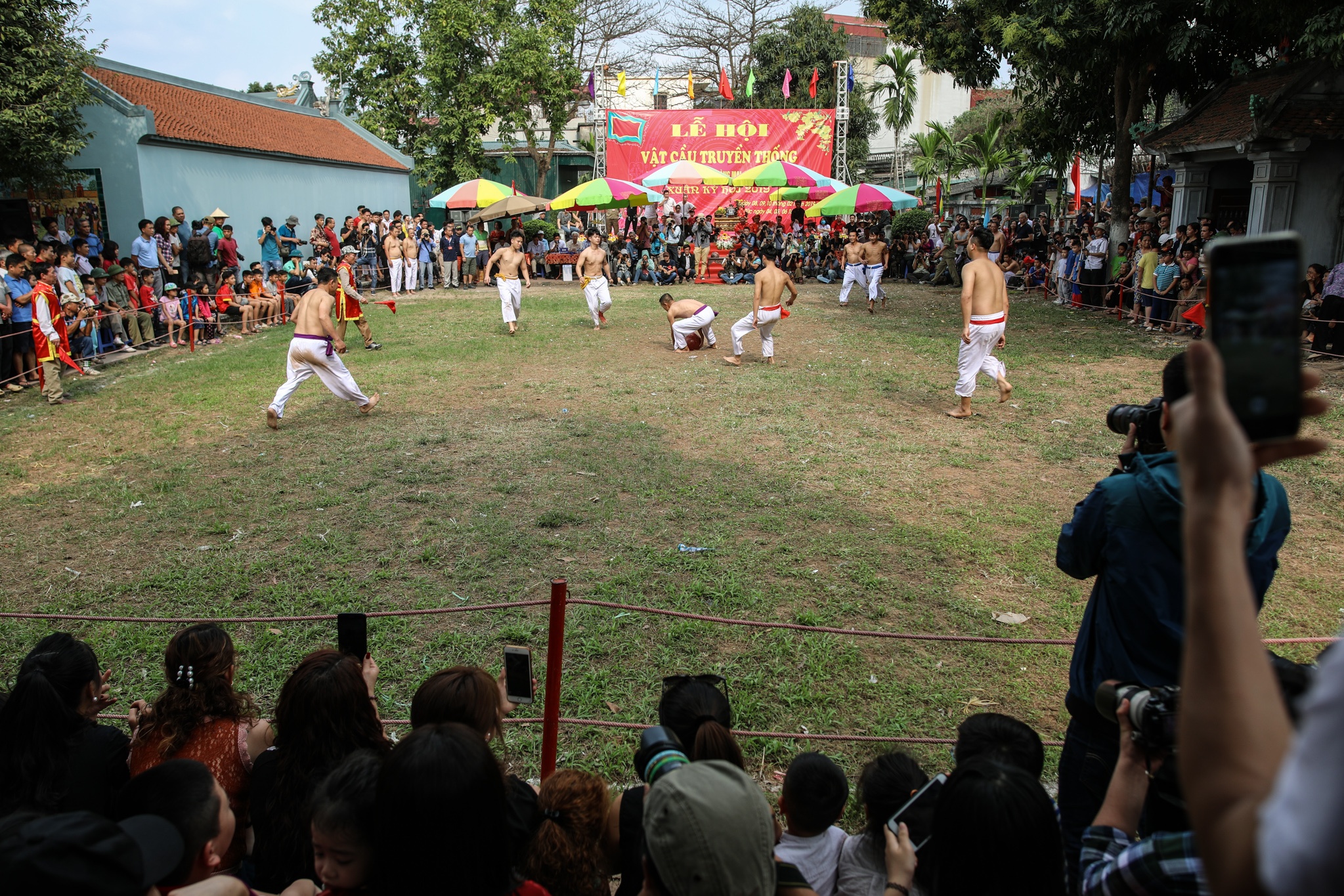 Vật cầu Thúy Lĩnh ảnh 2 Vat cau Thuy Linh anh 2