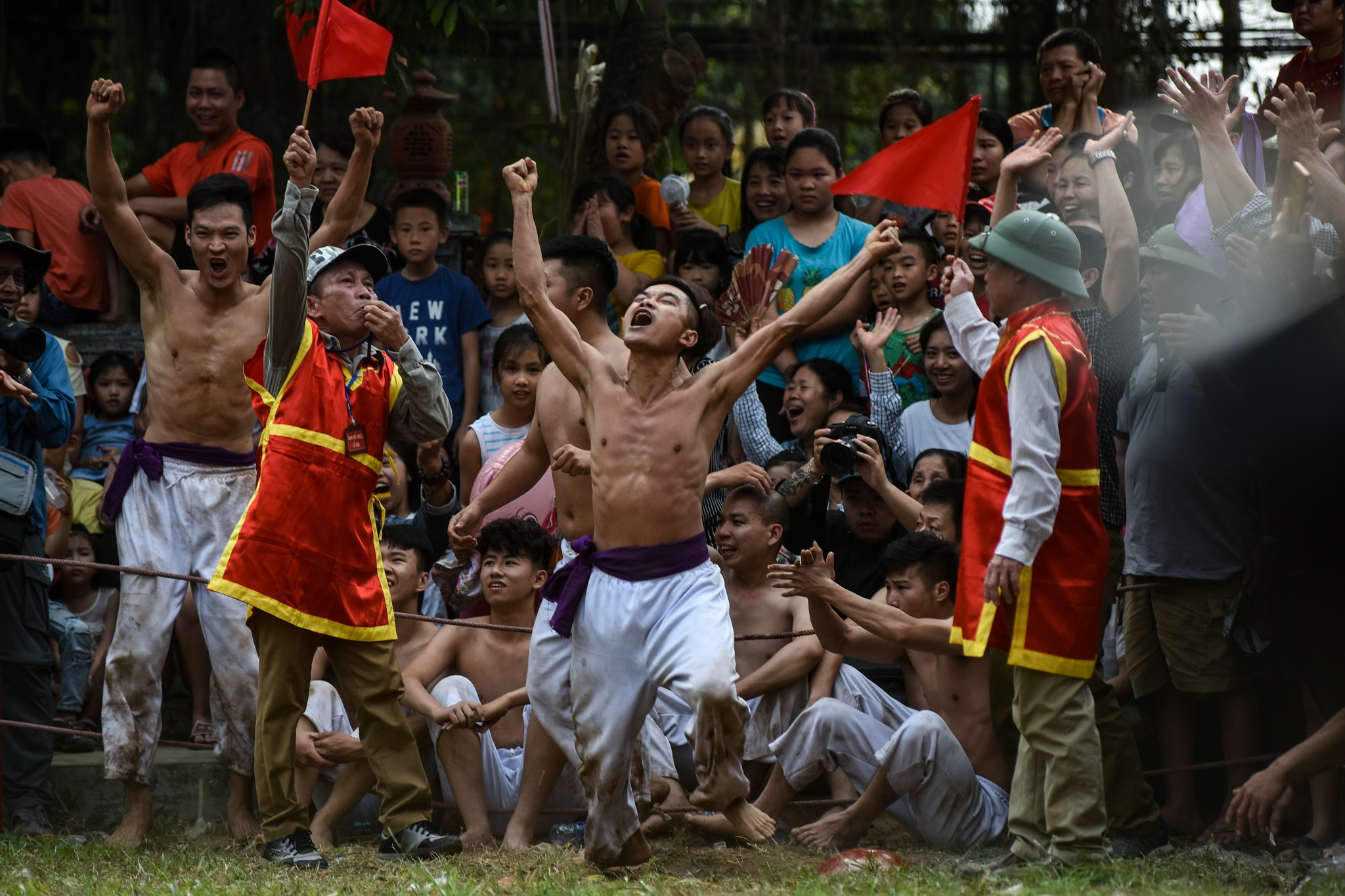 Vật cầu Thúy Lĩnh ảnh 7 Vat cau Thuy Linh anh 7