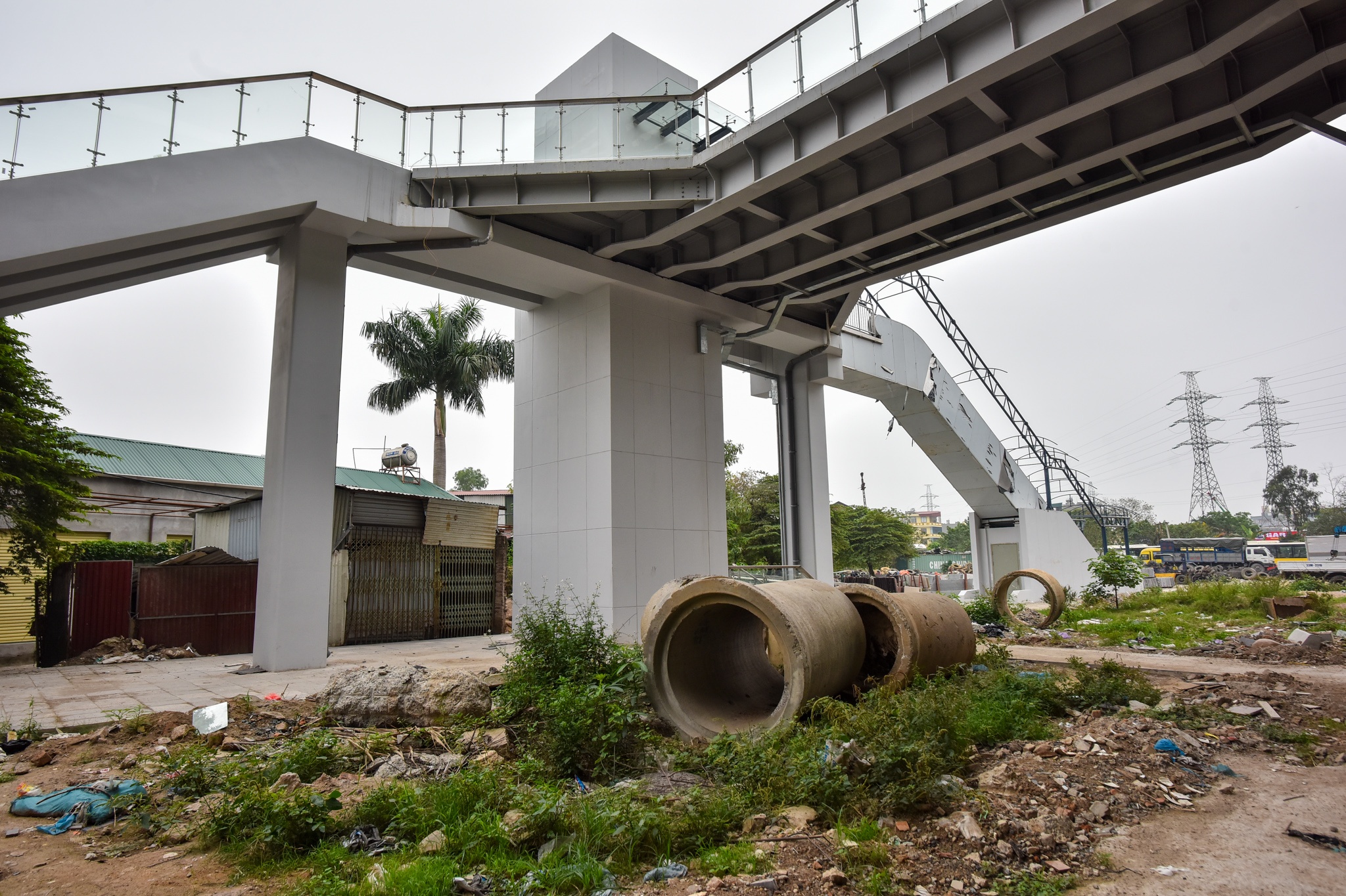 ngon ngang duong sat Cat Linh - Ha Dong anh 2