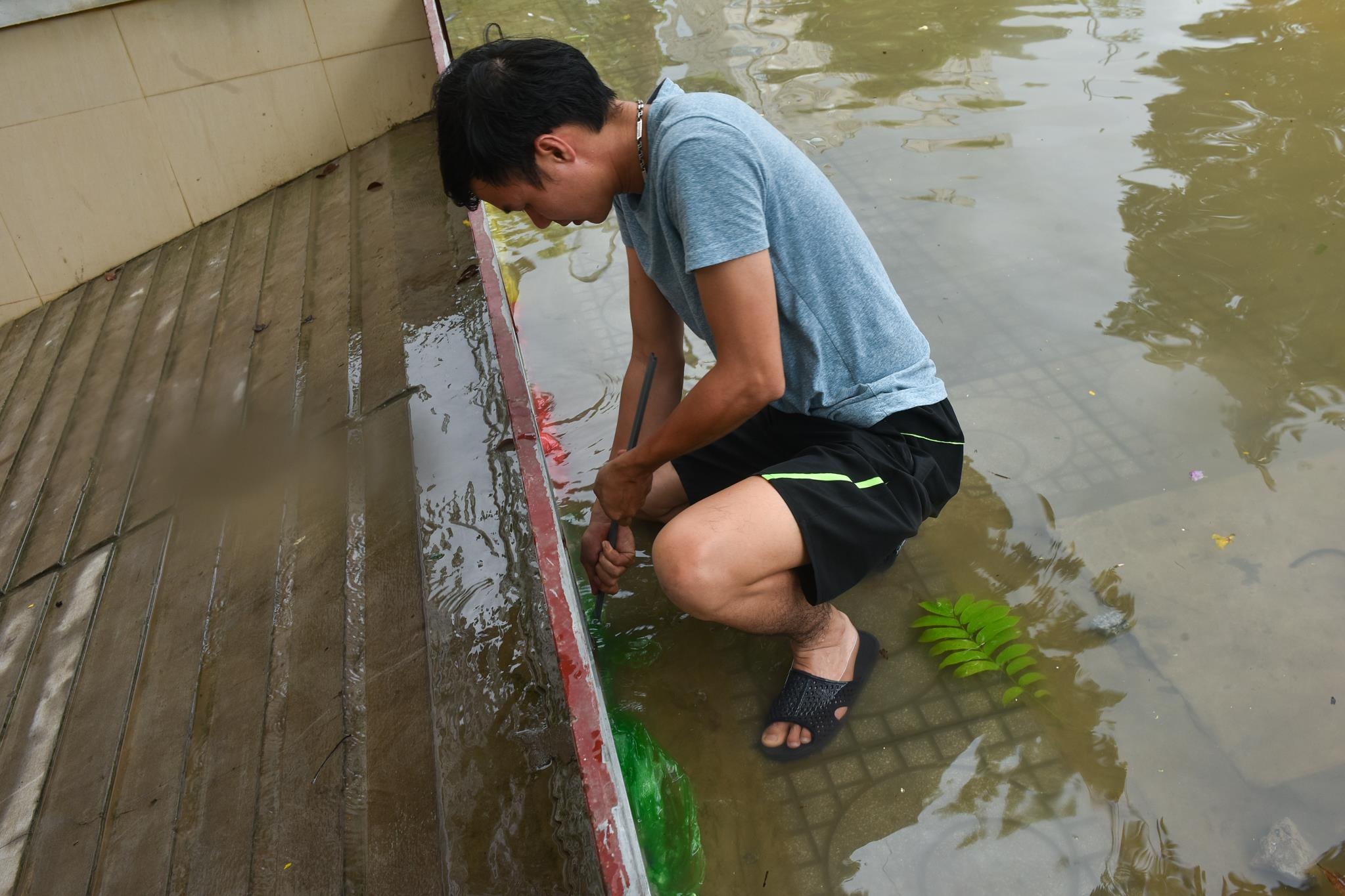 boi thuyen giua khu do thi tien ty anh 13