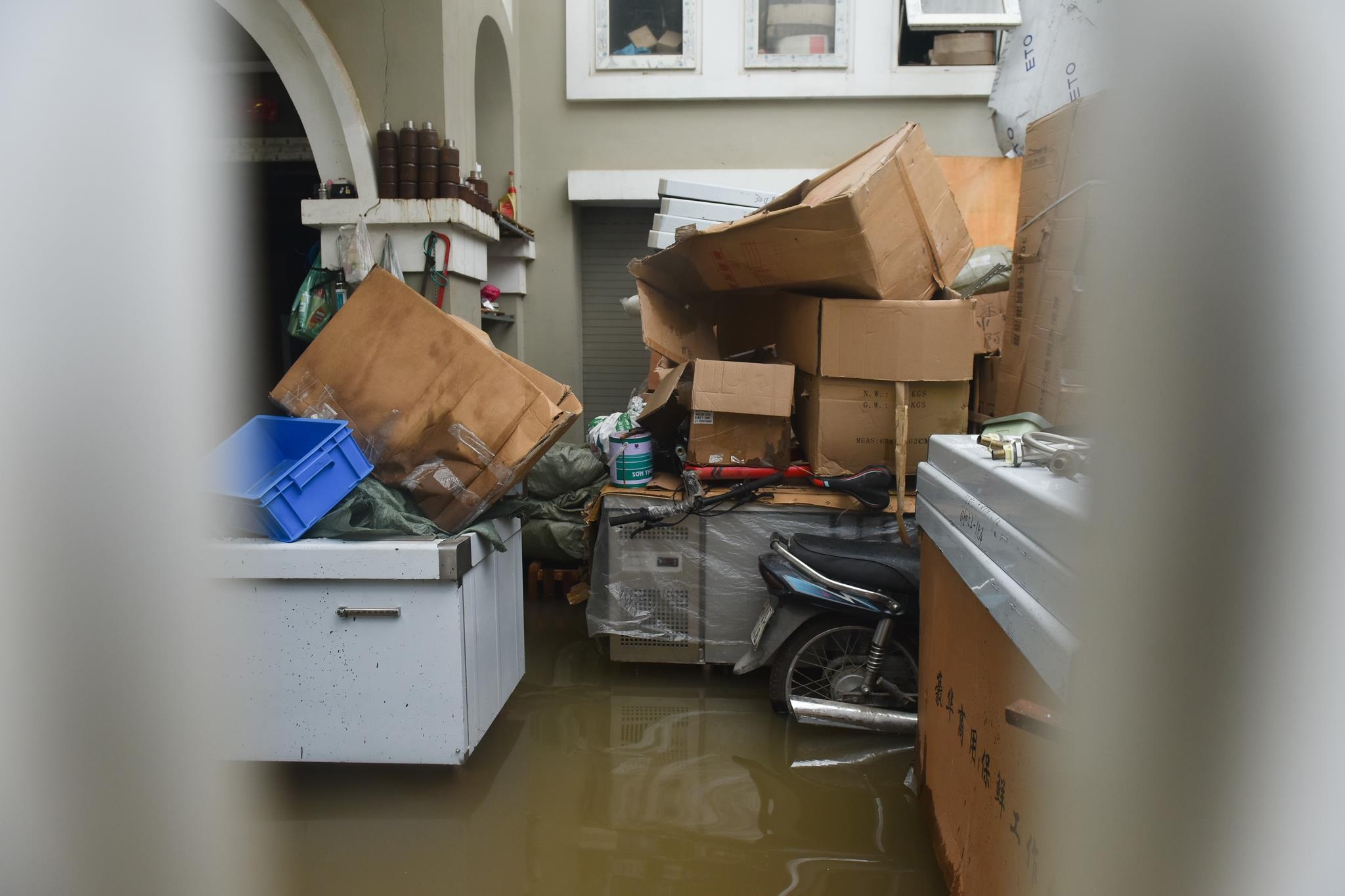 boi thuyen giua khu do thi tien ty anh 5