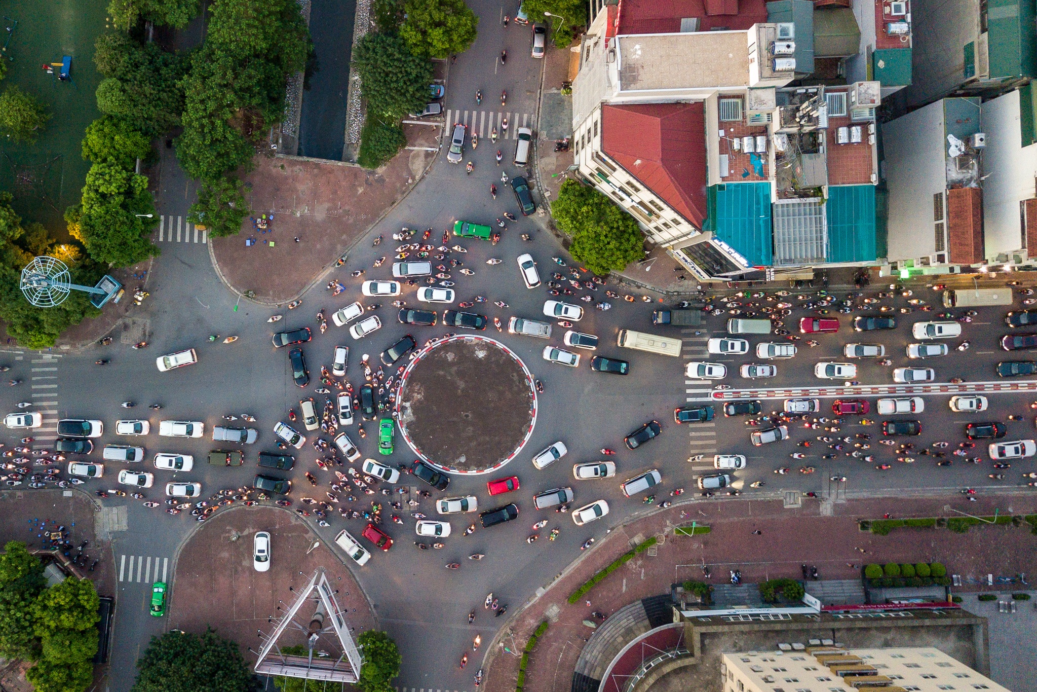 truc xuyen tam Tran Duy Hung - Nguyen Chi Thanh un tac anh 5