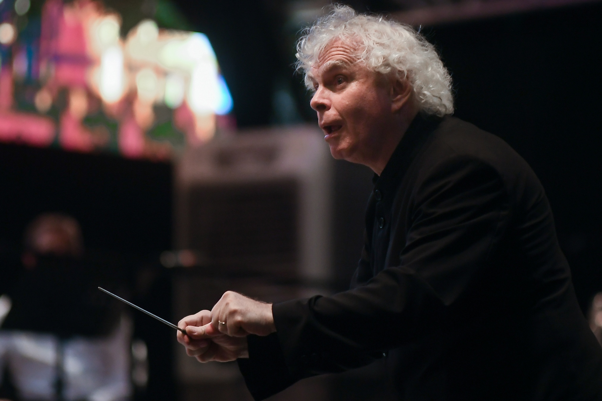 Dan nhac Giao huong London bieu dien tai pho di bo Ho Guom anh 3