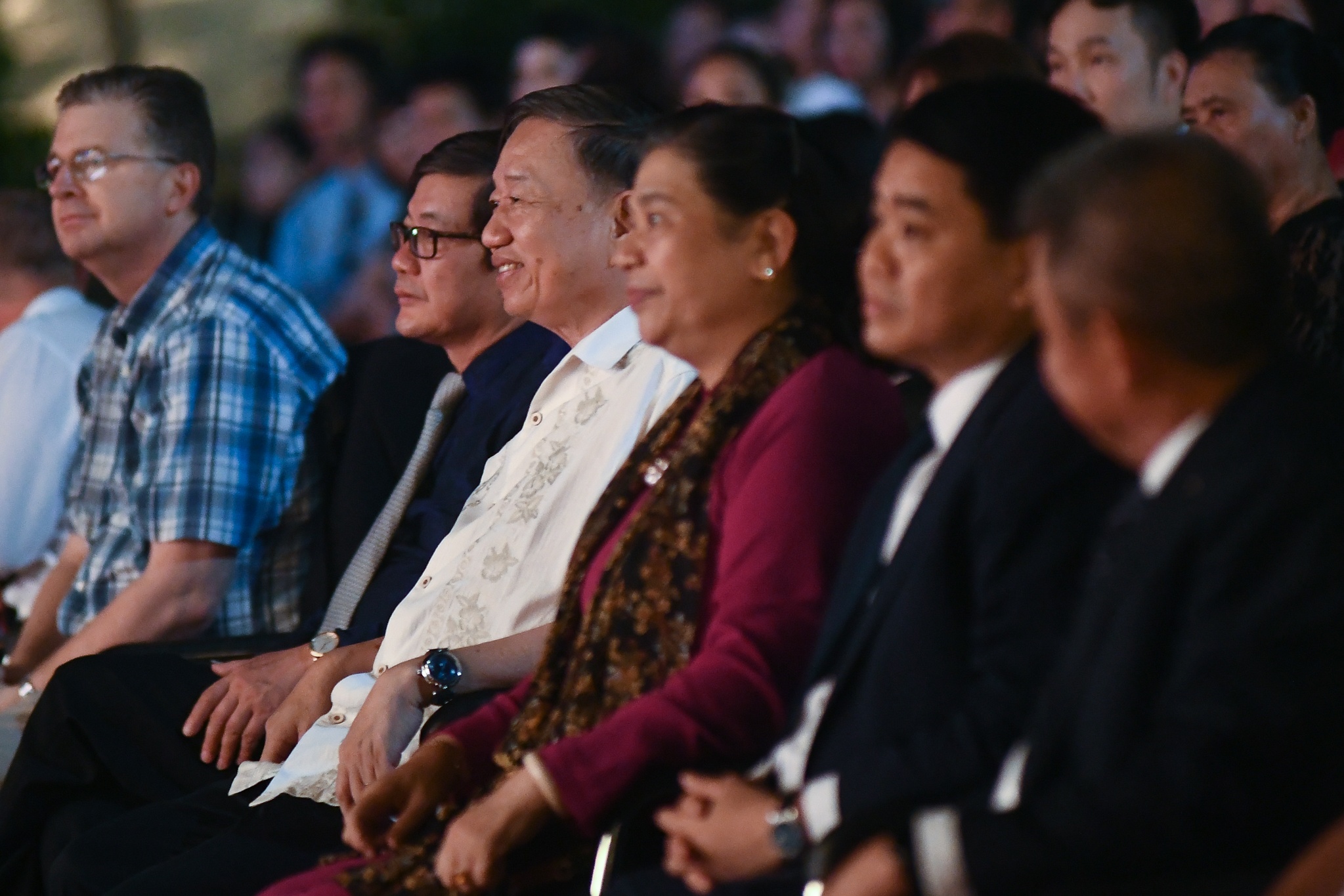 Dan nhac Giao huong London bieu dien tai pho di bo Ho Guom anh 5