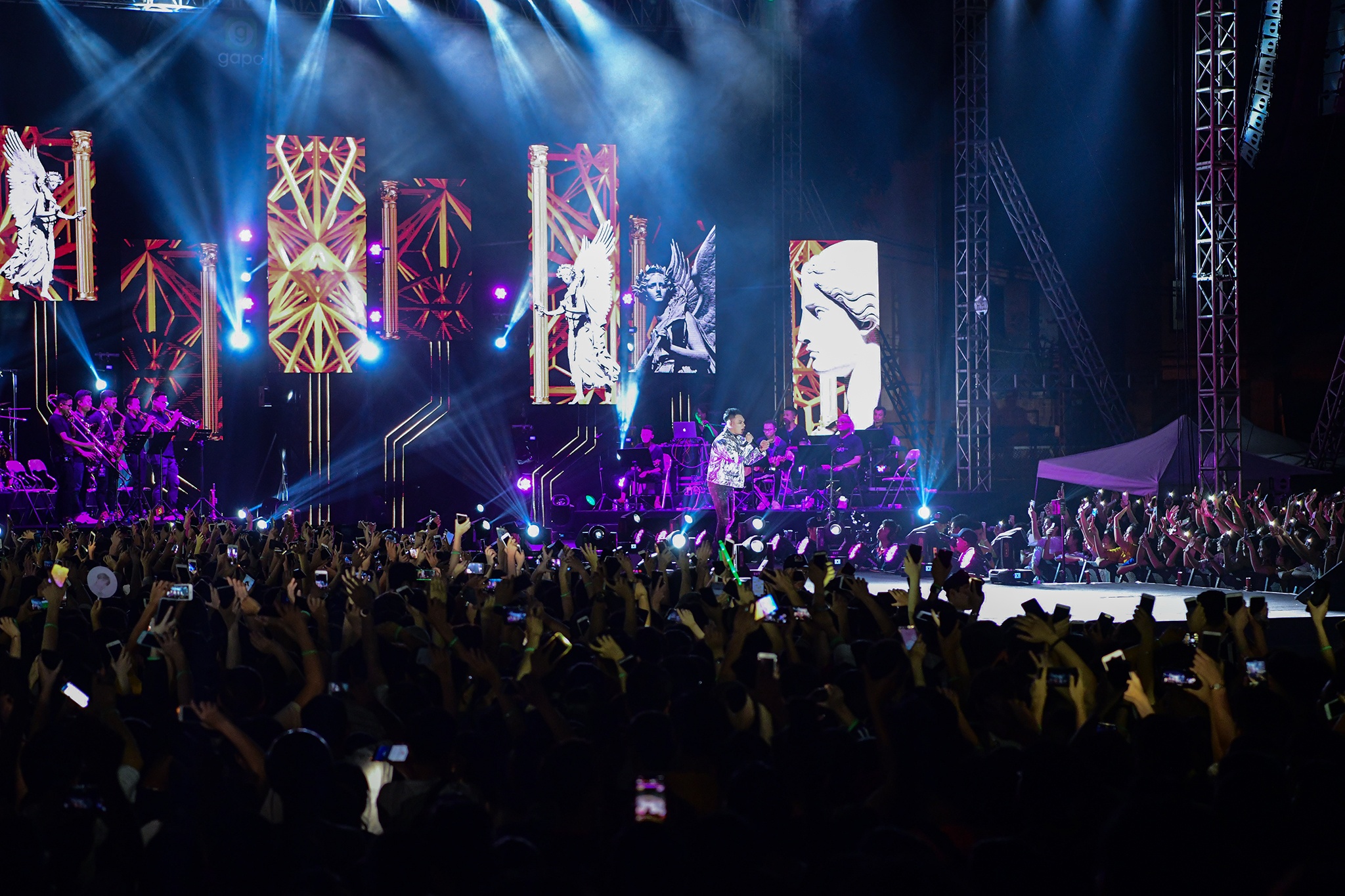 show Khac Viet 10 nam anh 1