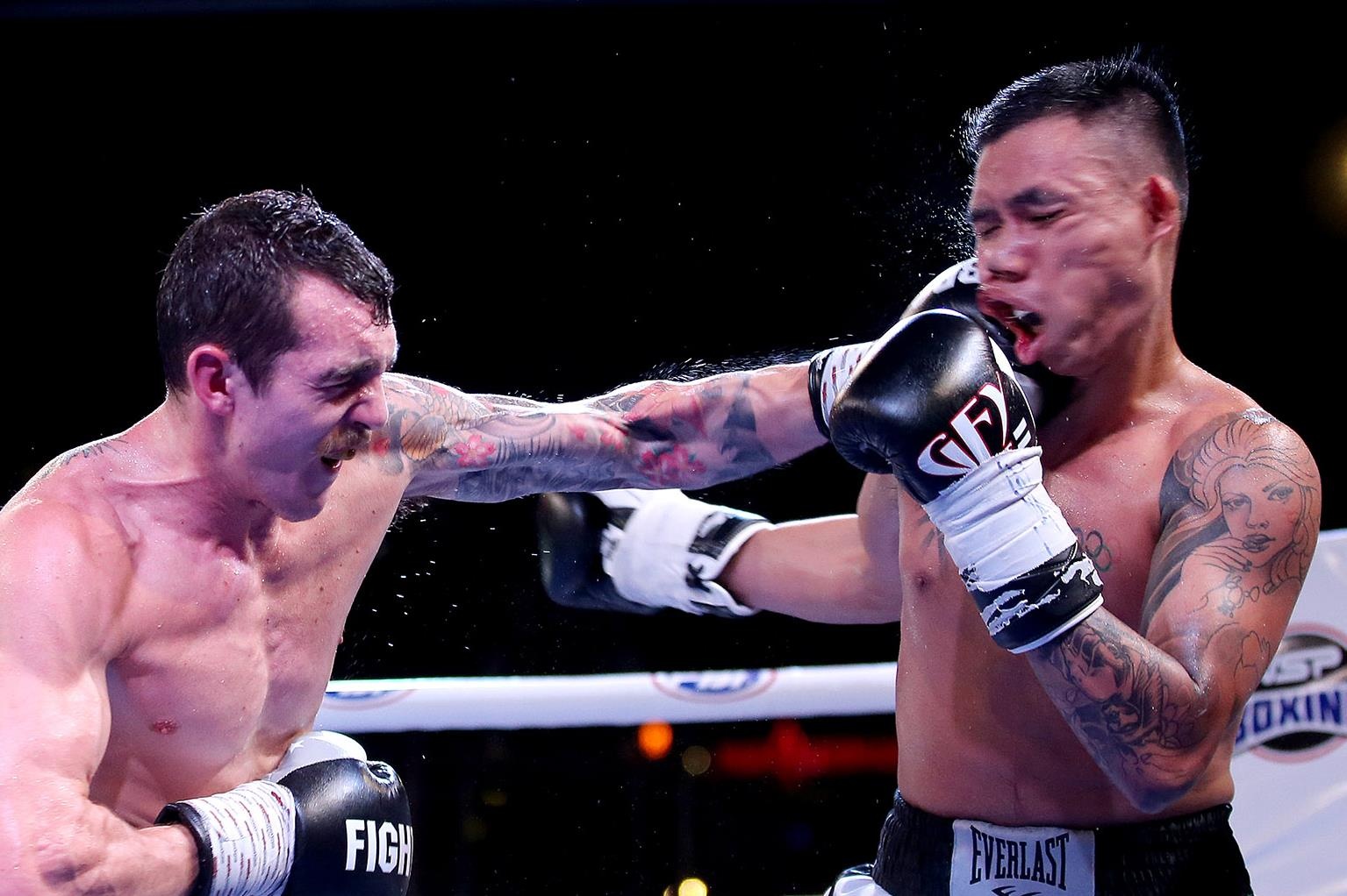 Vo si boxing Viet Nam thang ap dao nguoi nuoc ngoai ben ho Guom hinh anh