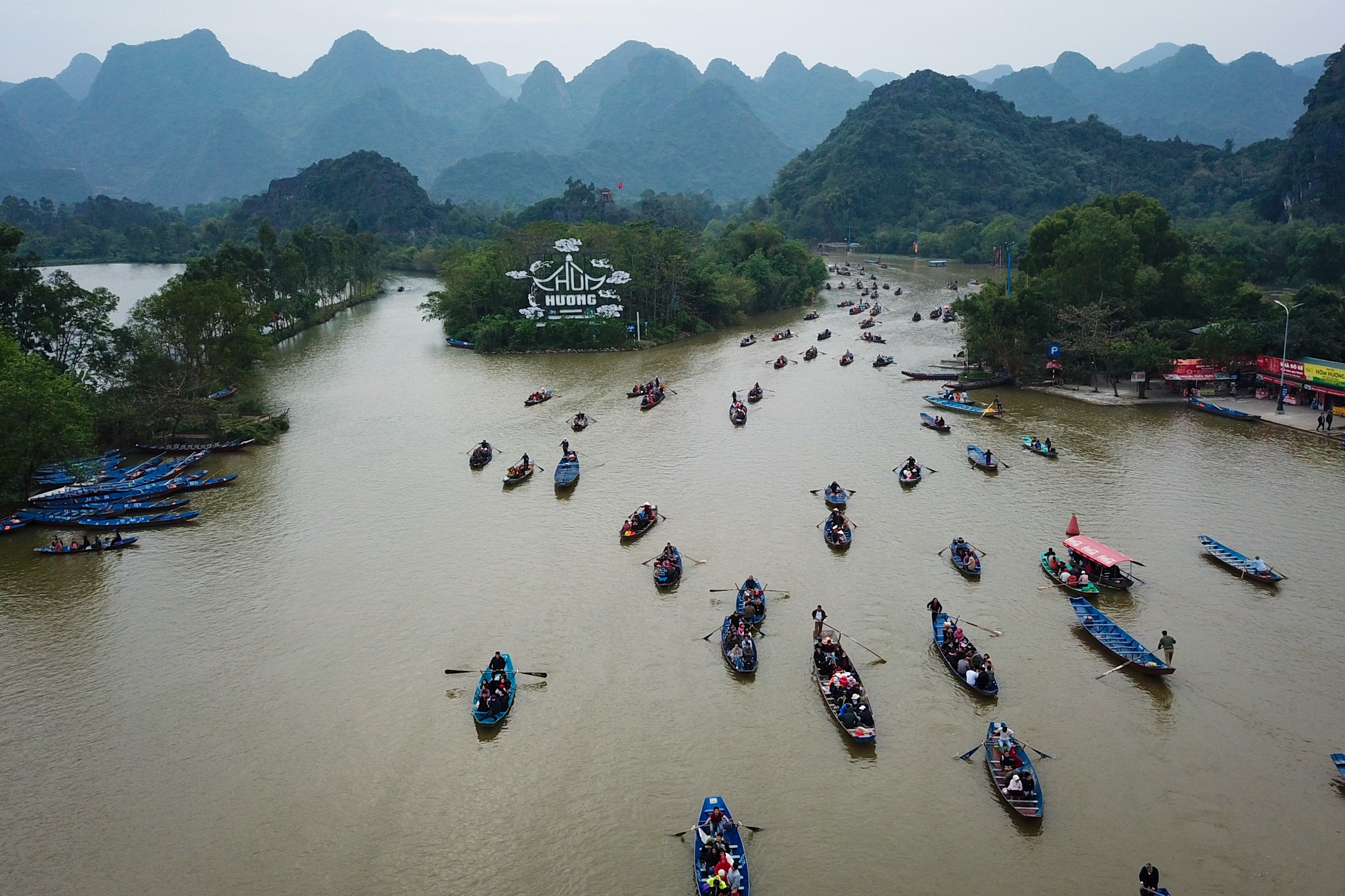 danh bai an tien tren thuyen suoi Yen anh 1