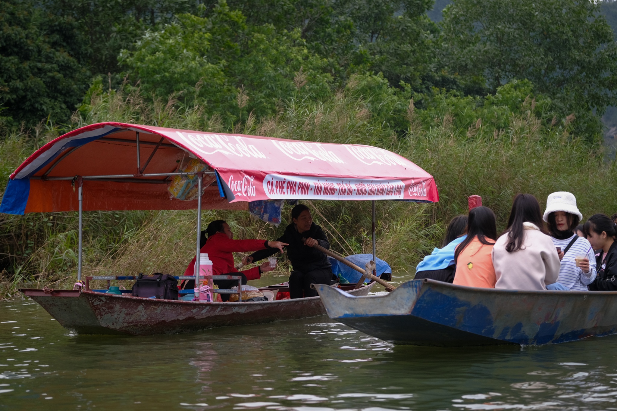 danh bai an tien tren thuyen suoi Yen anh 5