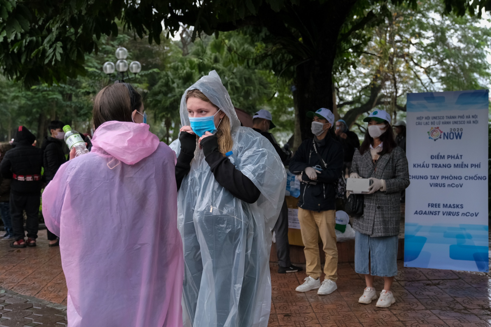 Đóng cửa cầu Thê Húc đón khách ảnh 5 Dong cua cau The Huc don khach anh 5