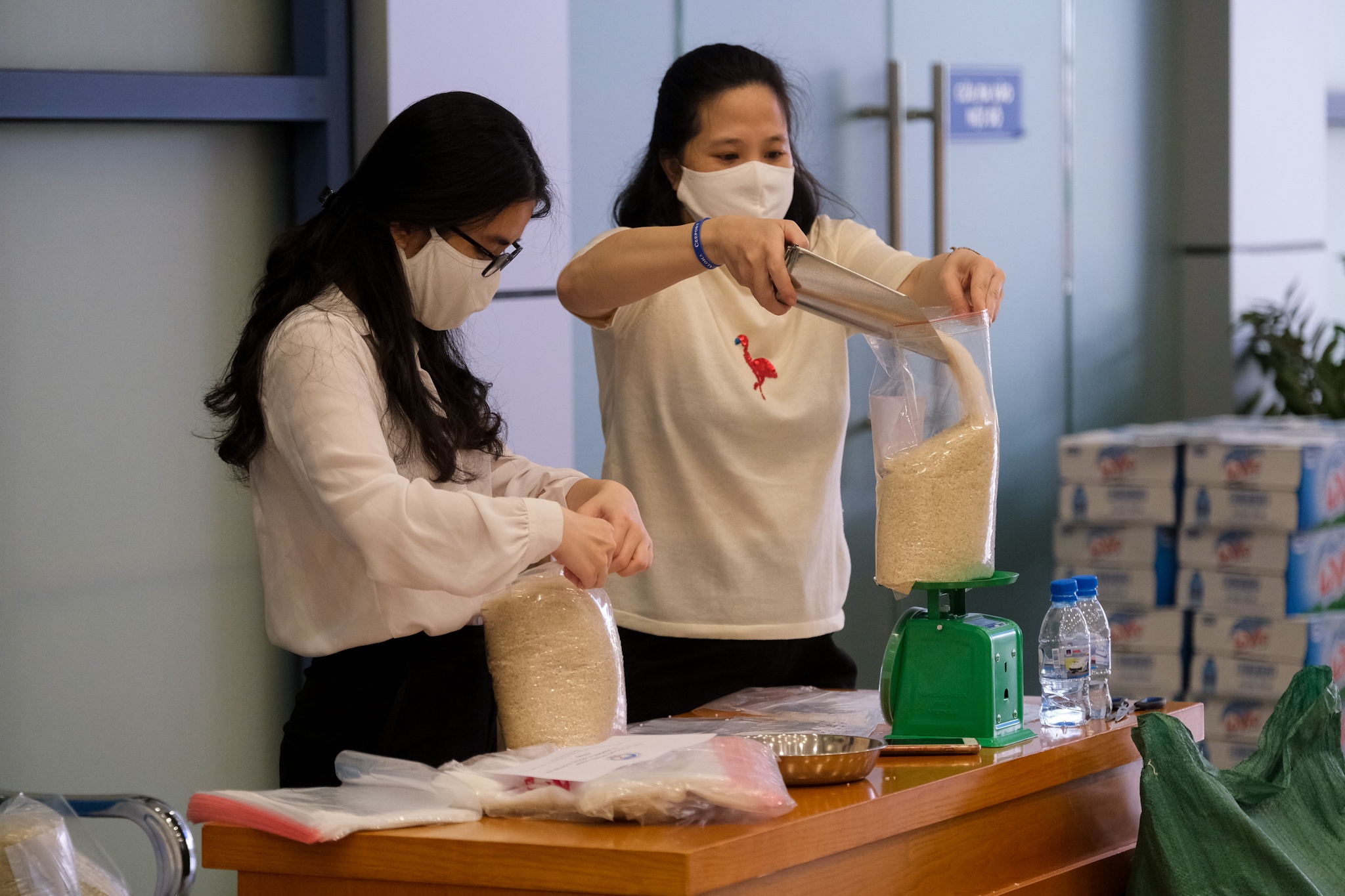 Công nghệ AI nhận diện khuôn mặt người đến nhận gạo ảnh 8 Cong nghe AI nhan dien khuon mat nguoi den nhan gao anh 8