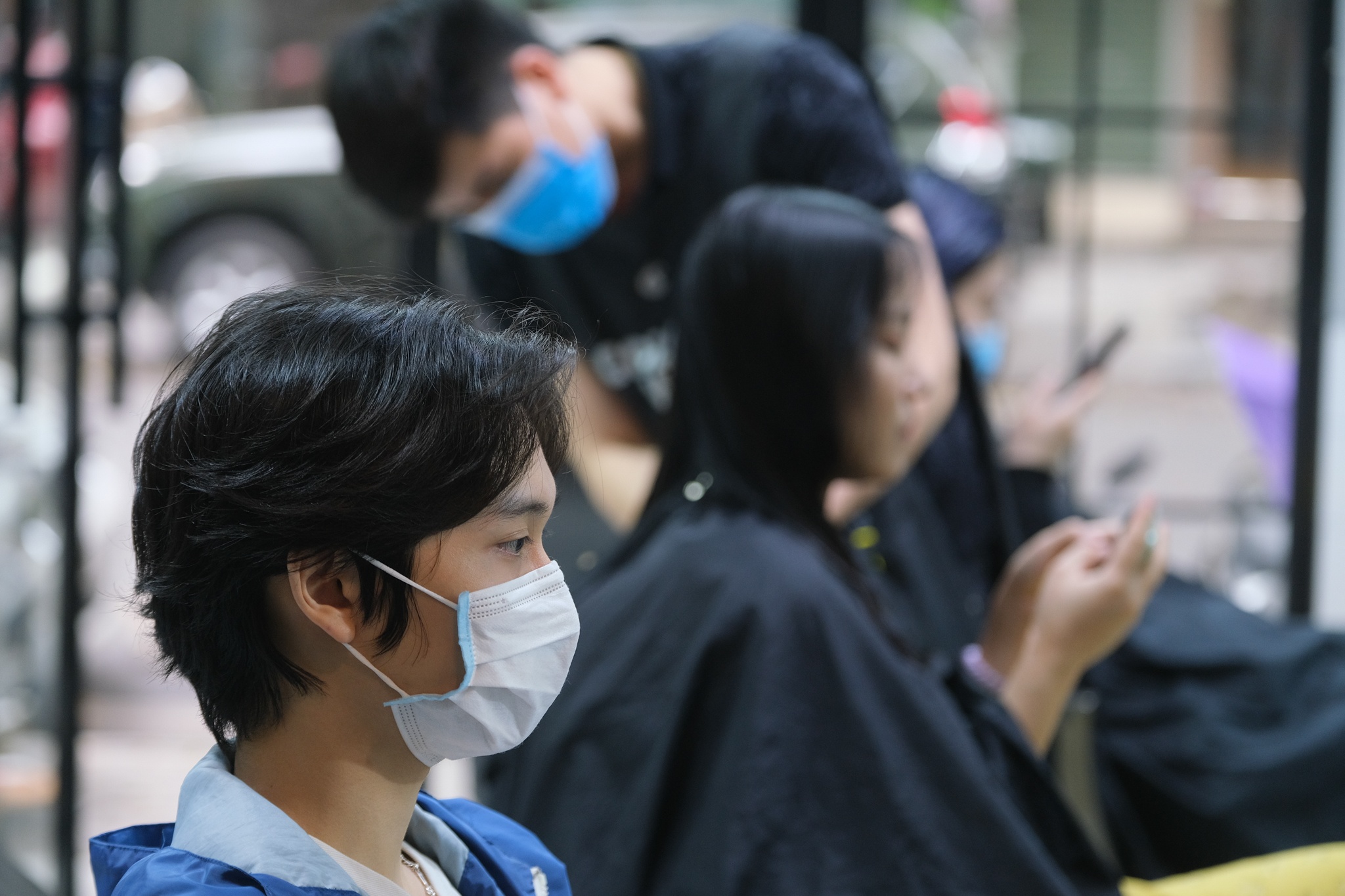 Ong chu lam thay nhan vien anh 5