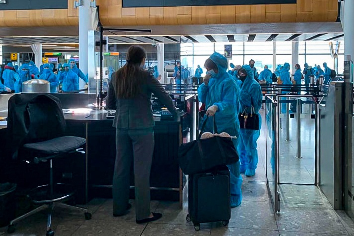 Phi công người Anh về nước ảnh 4 Phi cong nguoi Anh ve nuoc anh 4